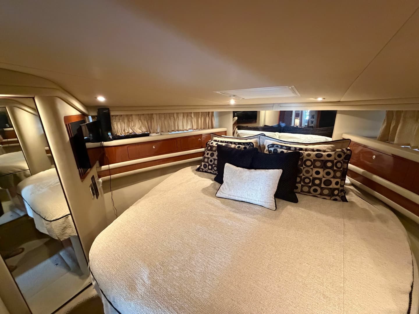 2002 Sea Ray 480 Sedan Bridge