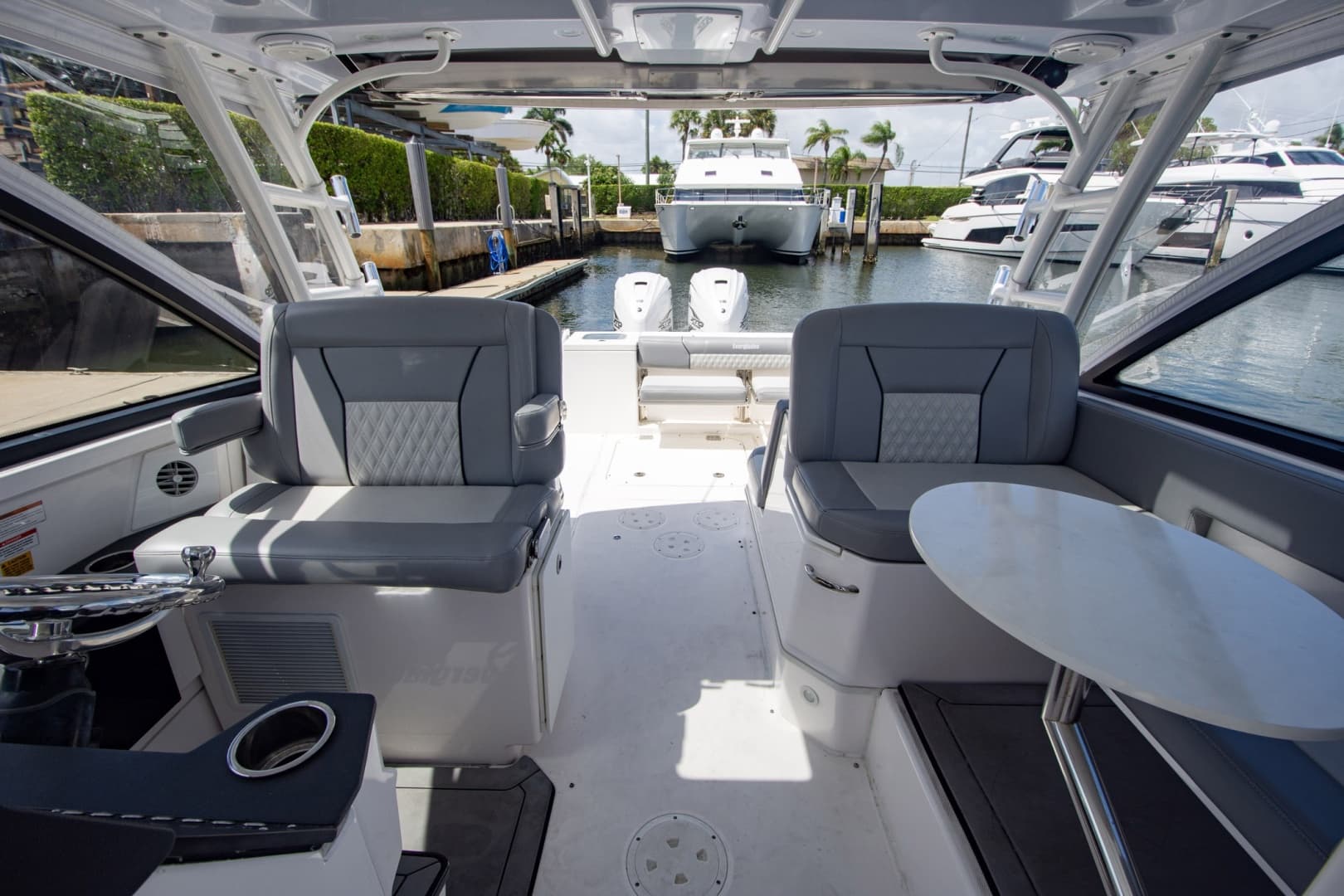 2019 Everglades 340 Dual Console