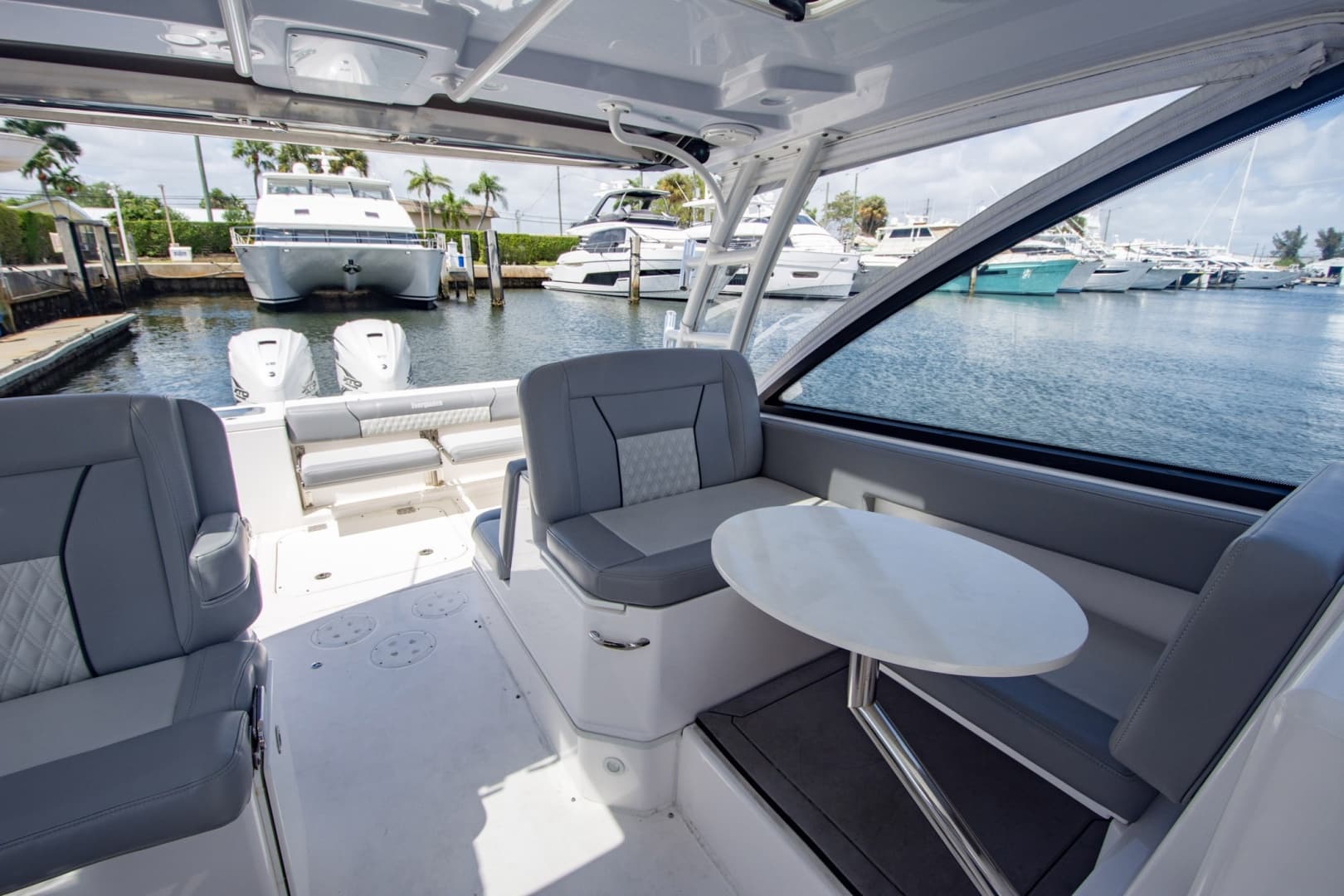 2019 Everglades 340 Dual Console
