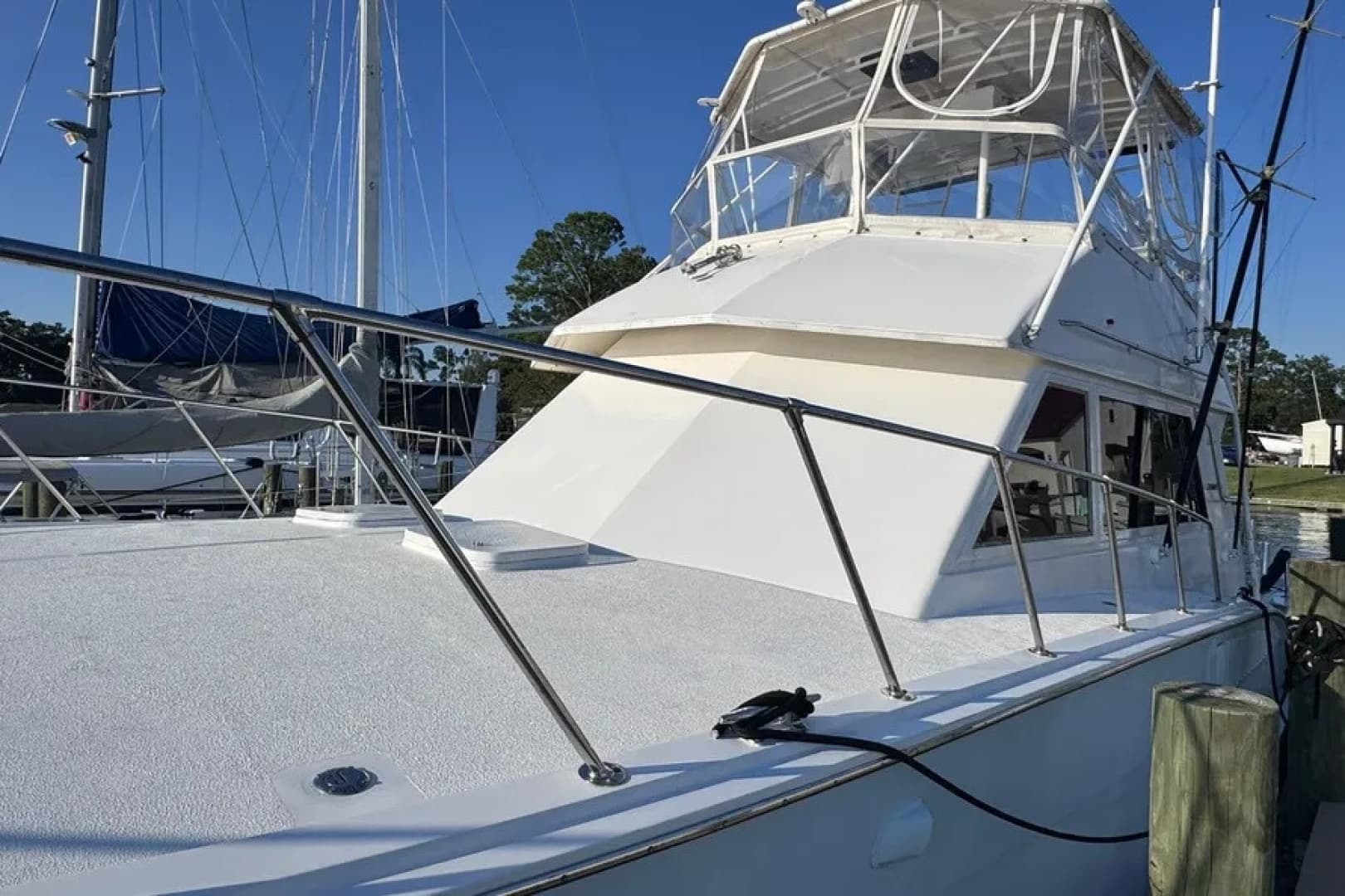 1981 Hatteras 43 Convertible