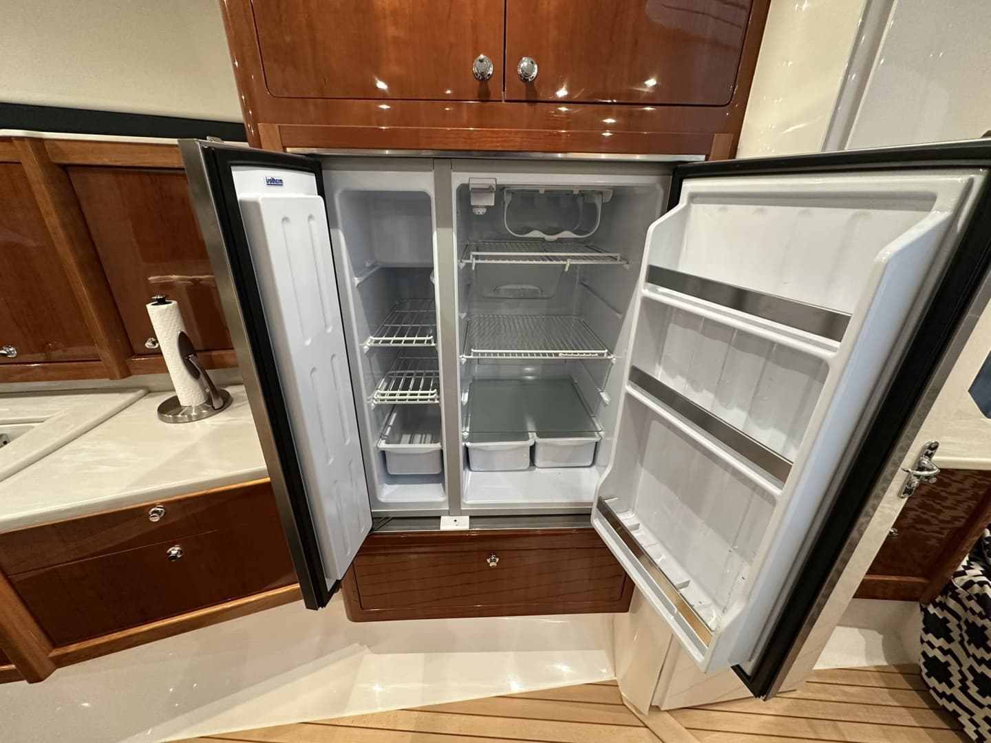 2020 Intrepid 475 Sport Yacht