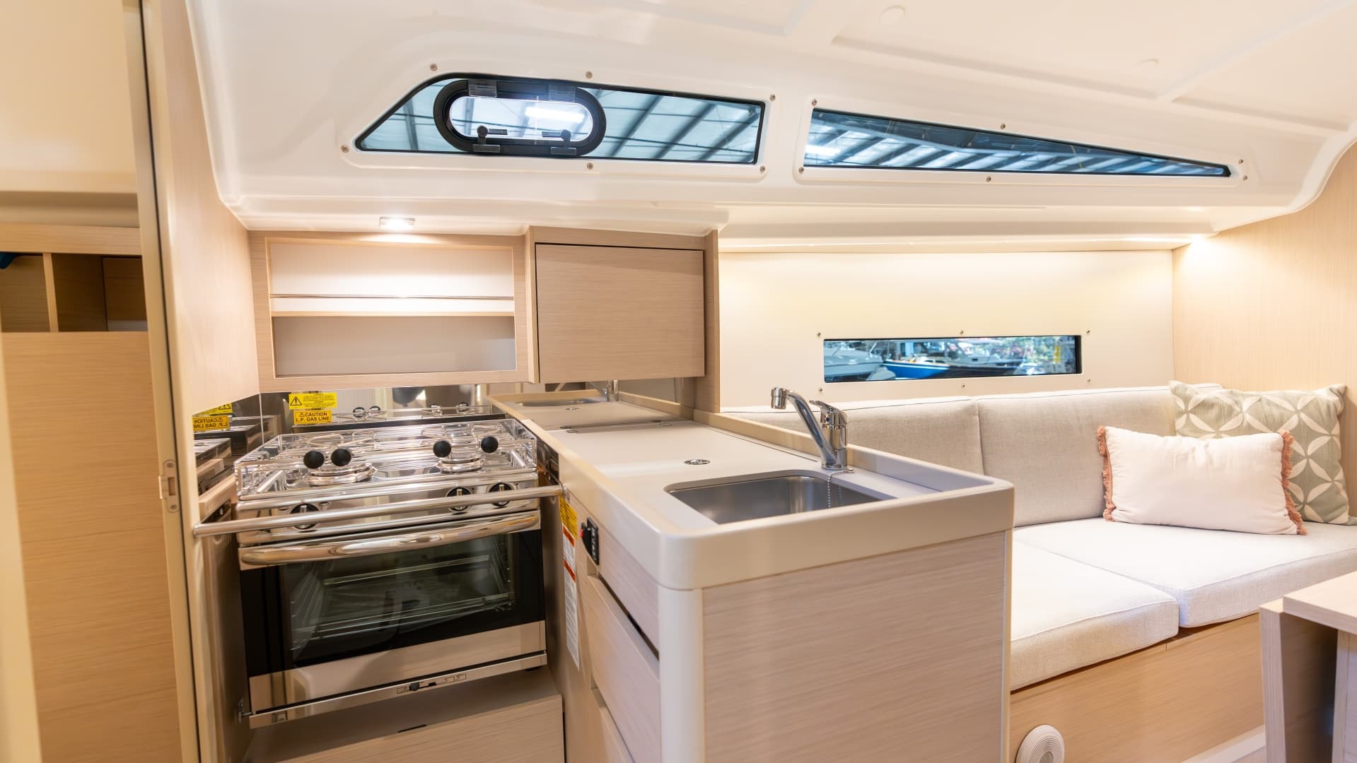 2024 Beneteau Oceanis 30.1