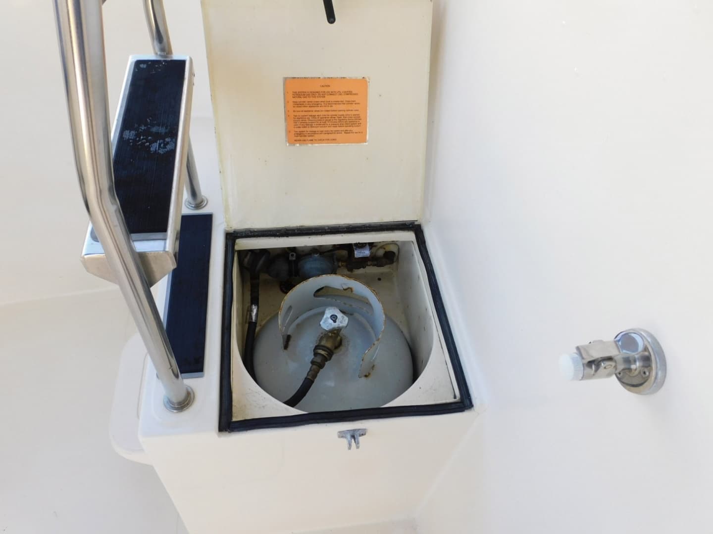 2000 Camano Troll 31