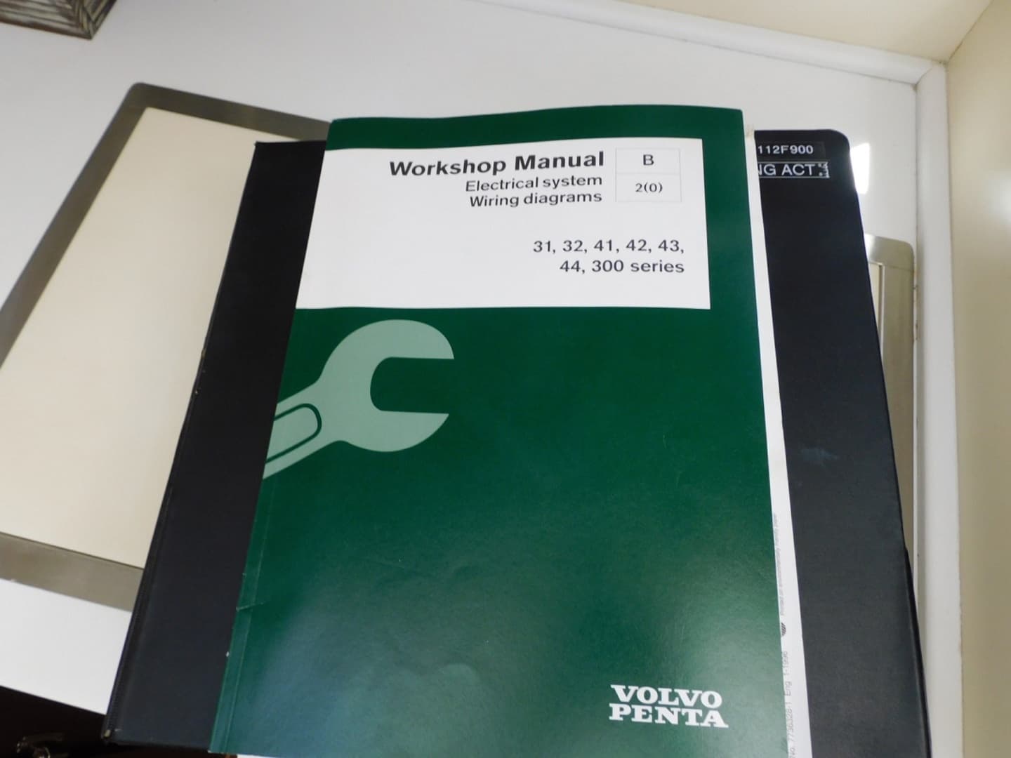 2000 Camano Troll 31