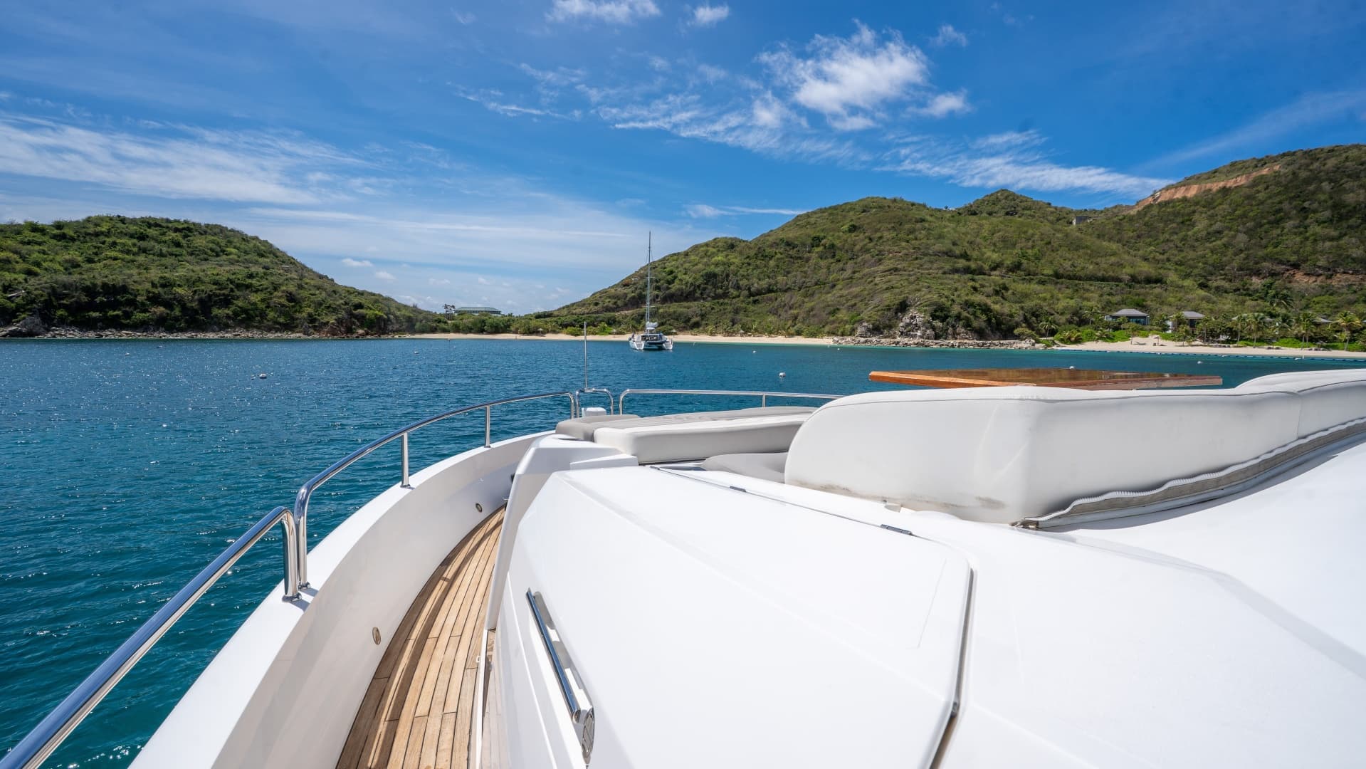 2017 Sunseeker 86 Yacht