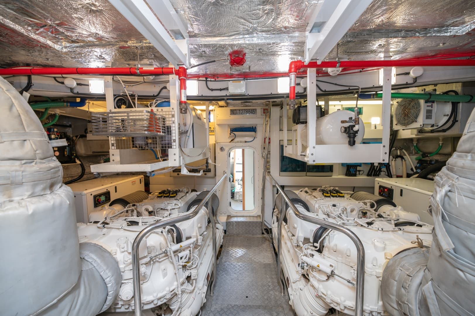 2017 Sunseeker 86 Yacht