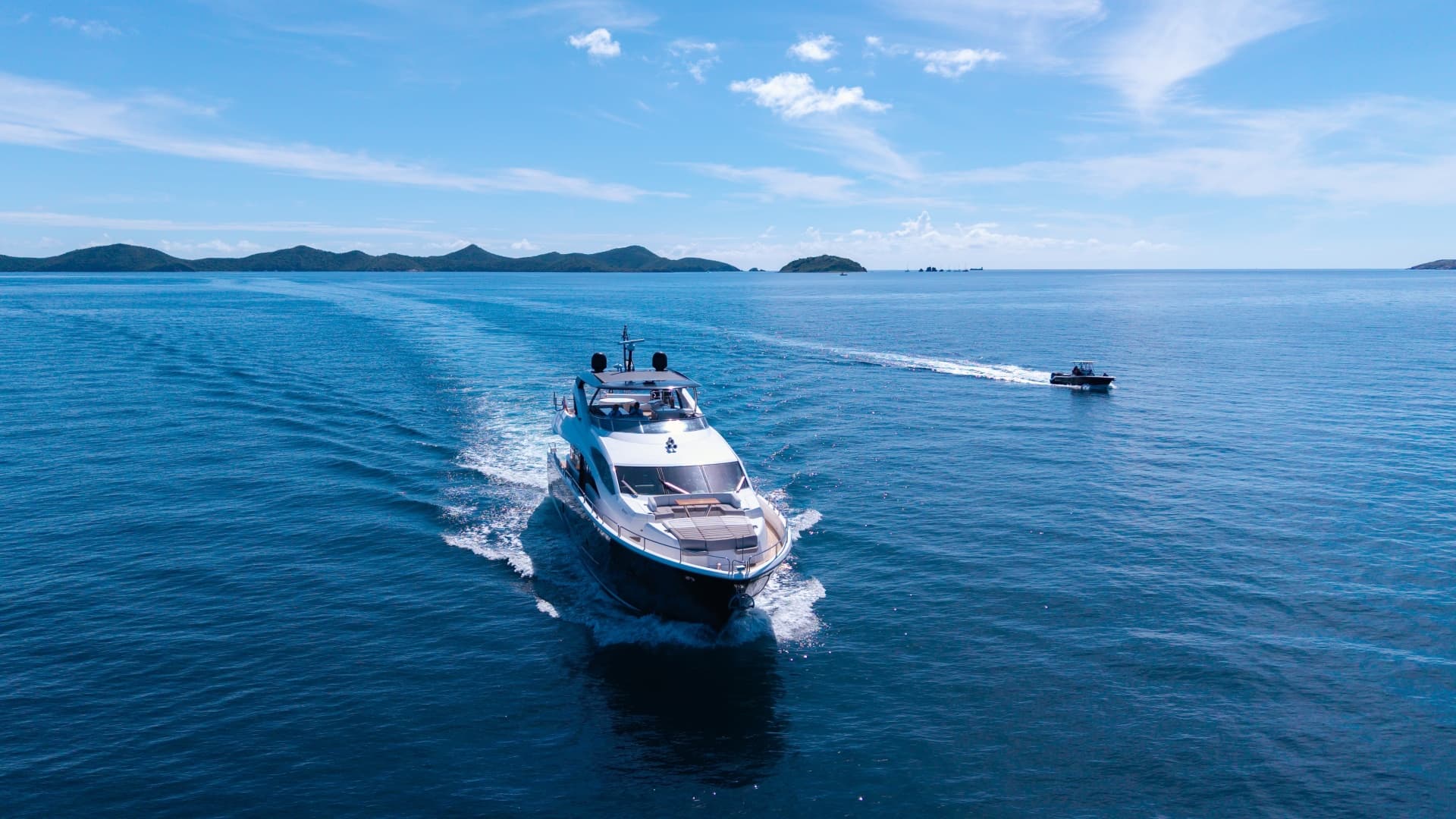 2017 Sunseeker 86 Yacht