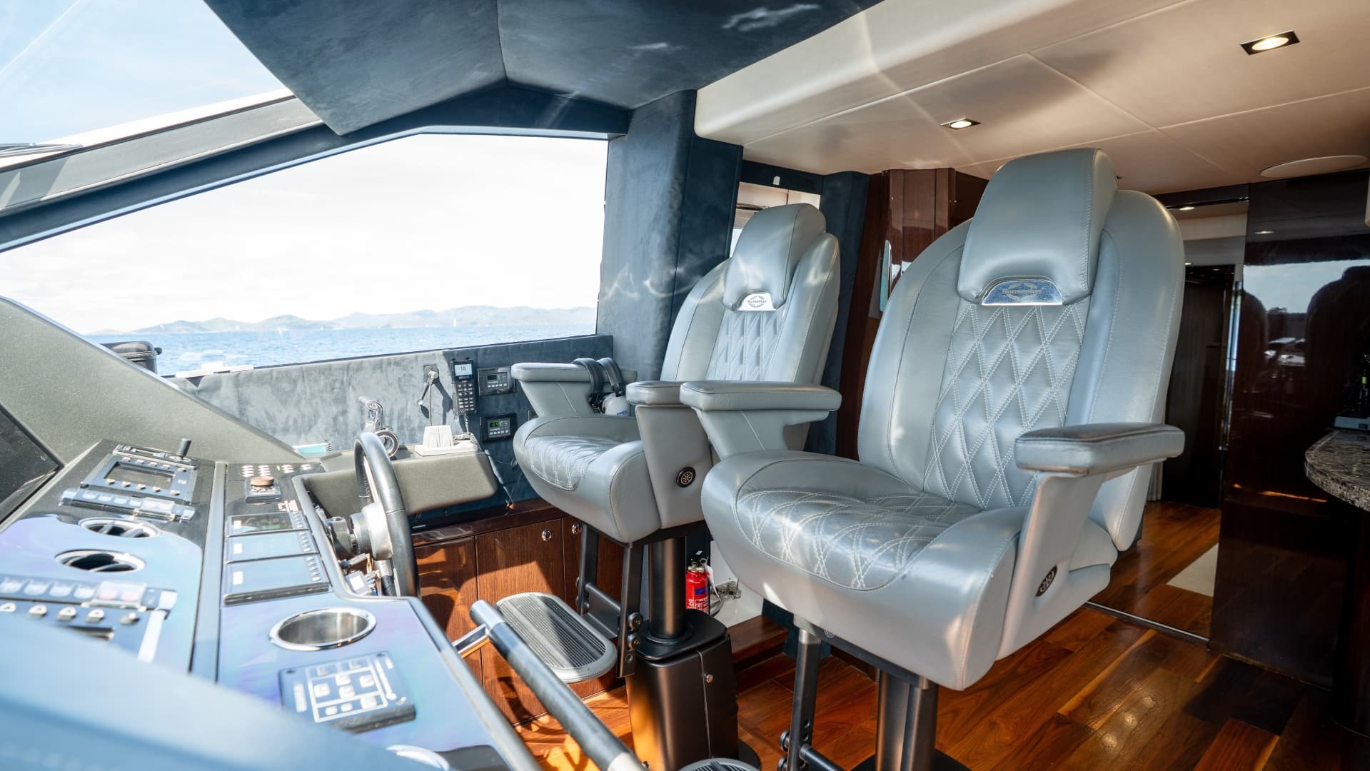 2017 Sunseeker 86 Yacht