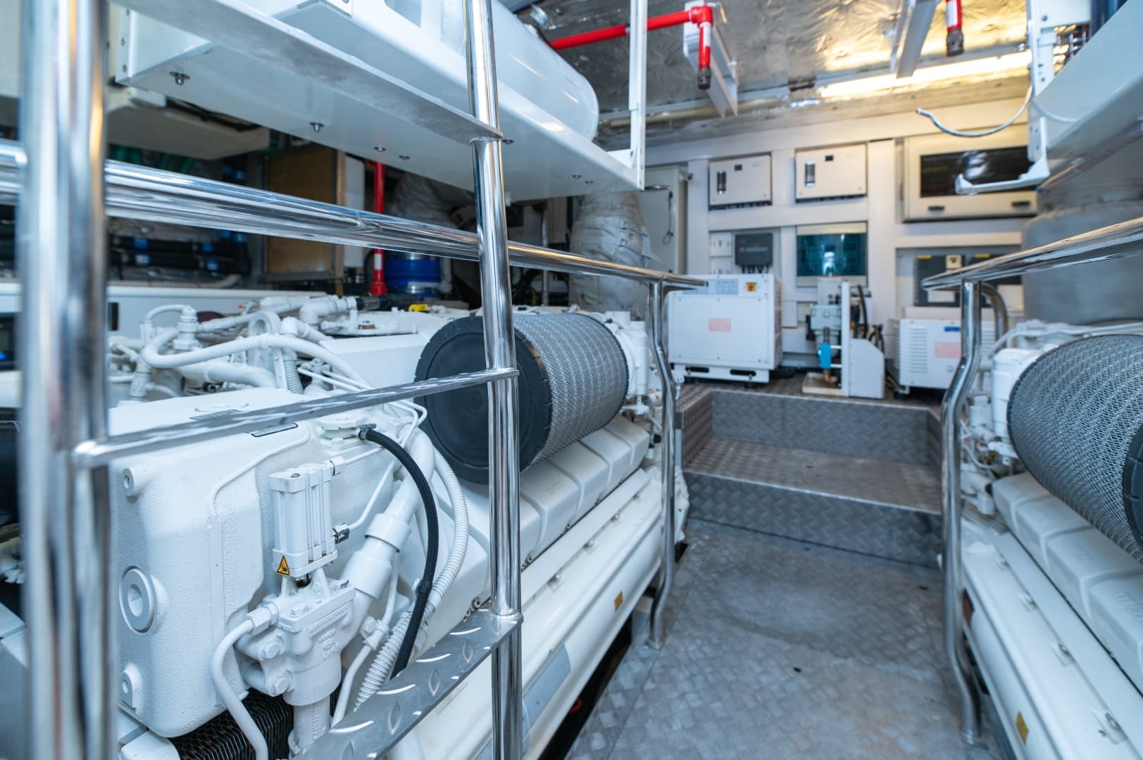 2017 Sunseeker 86 Yacht