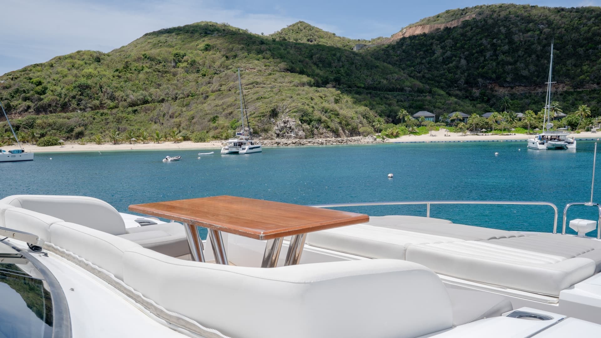 2017 Sunseeker 86 Yacht