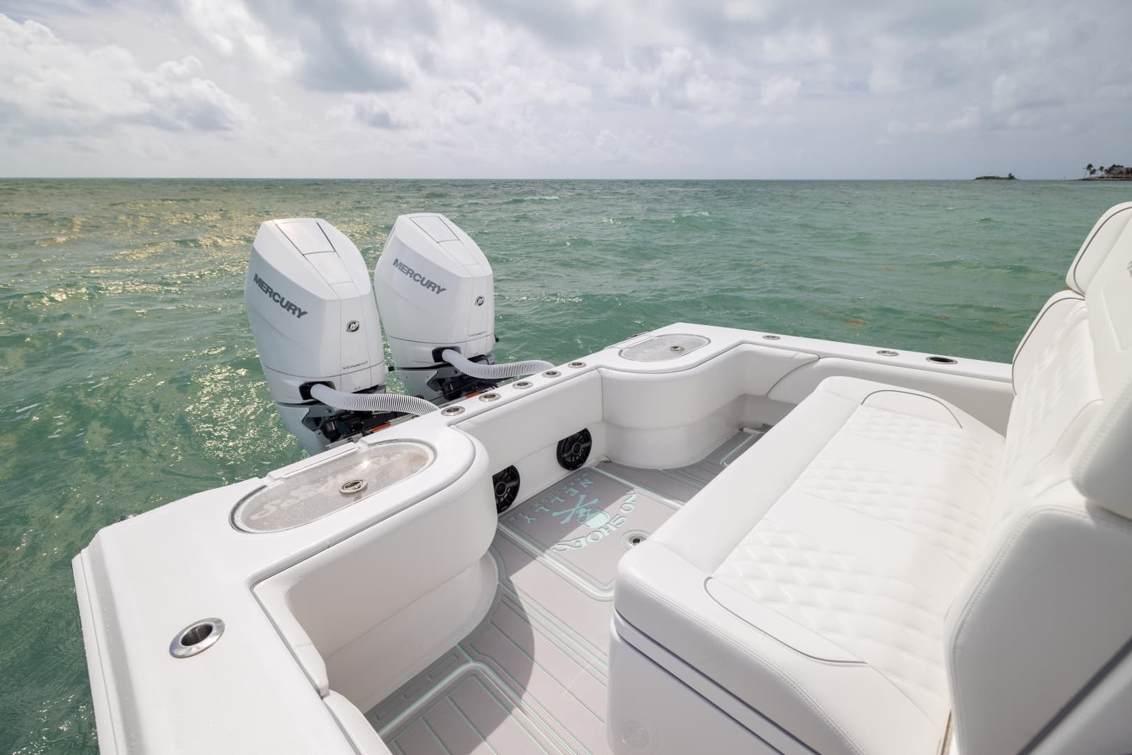 2025 SeaHunter 30 Floridian