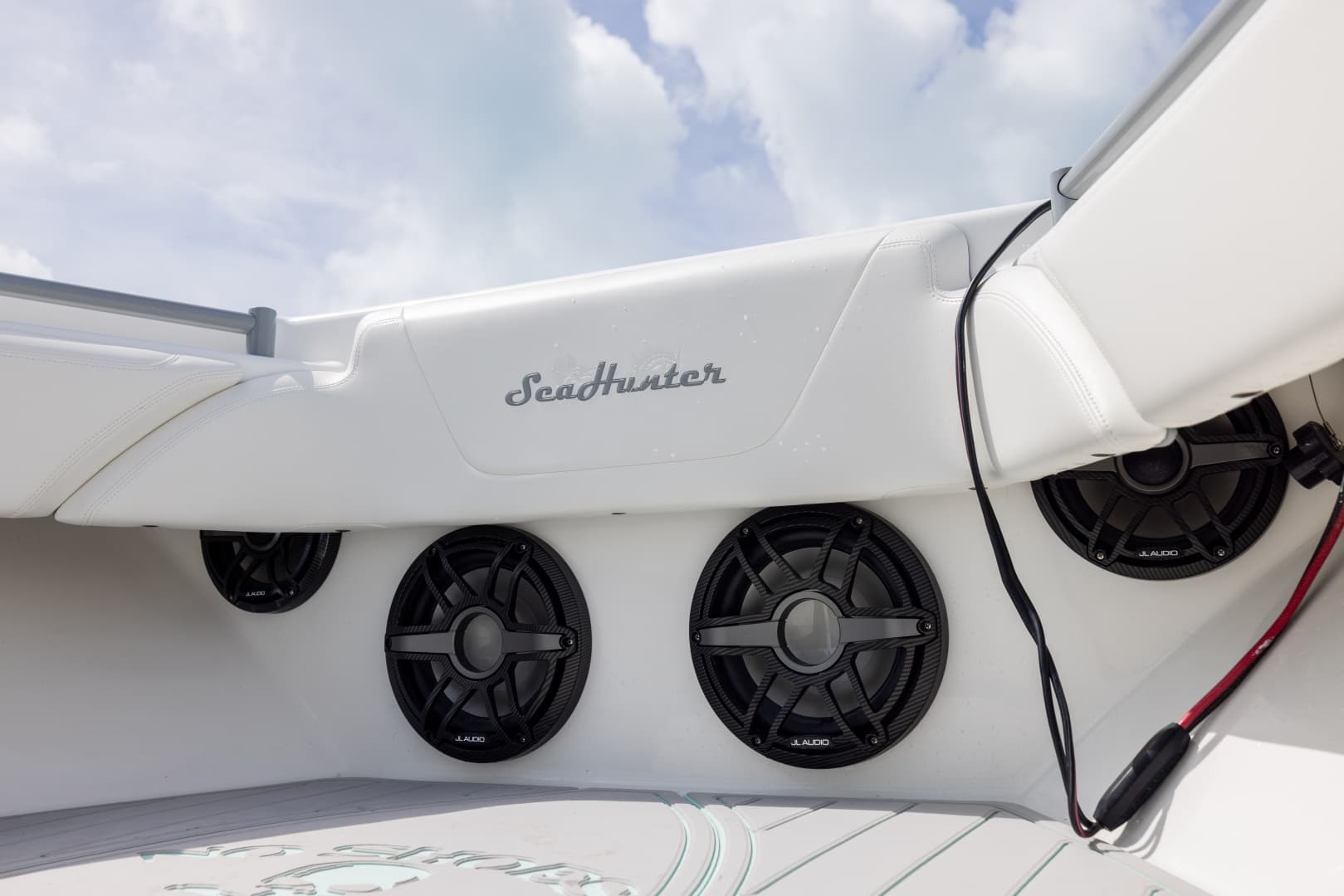 2025 SeaHunter 30 Floridian