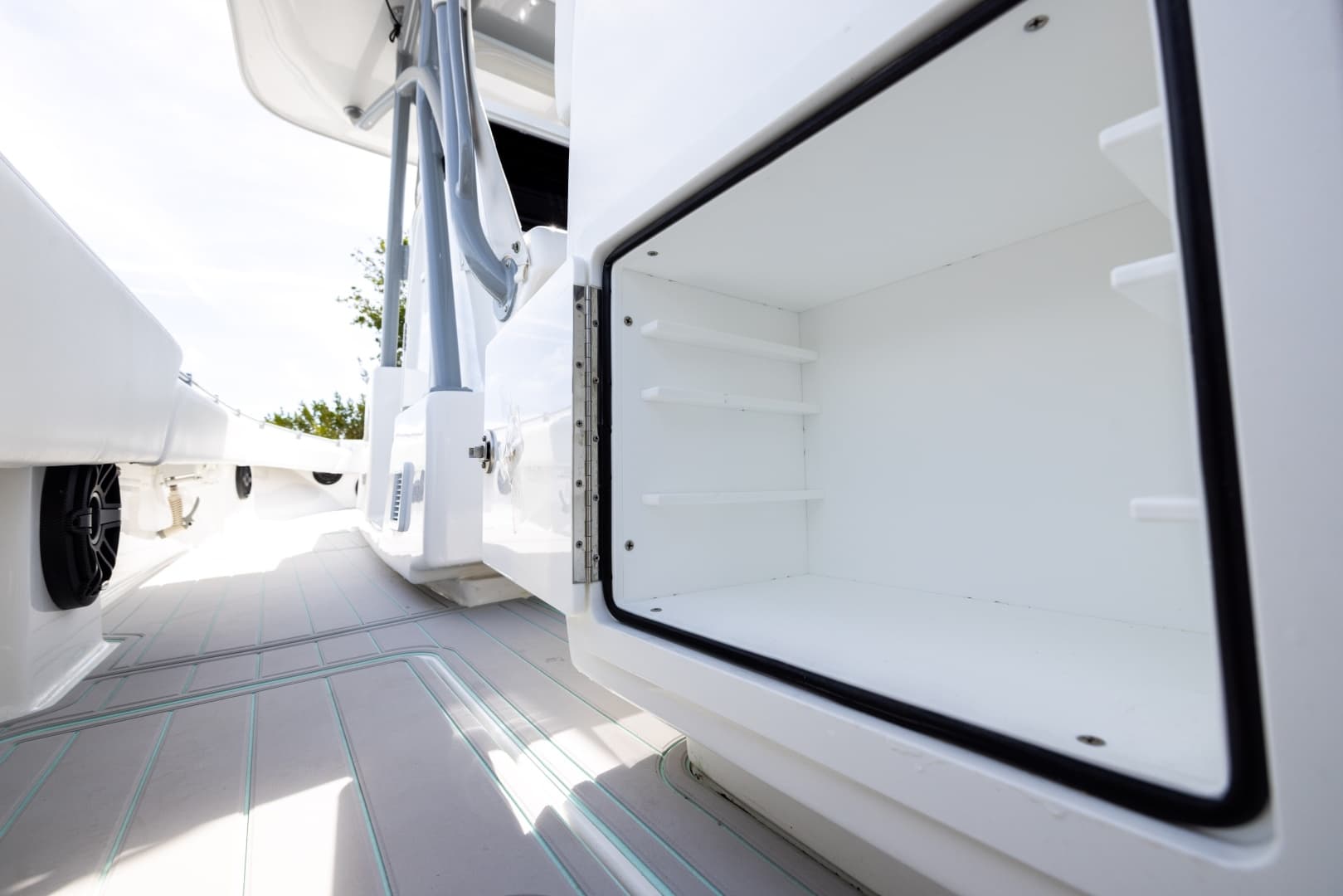 2025 SeaHunter 30 Floridian