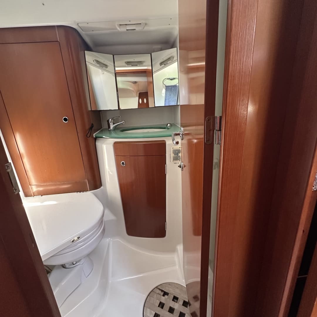2006 Beneteau 523