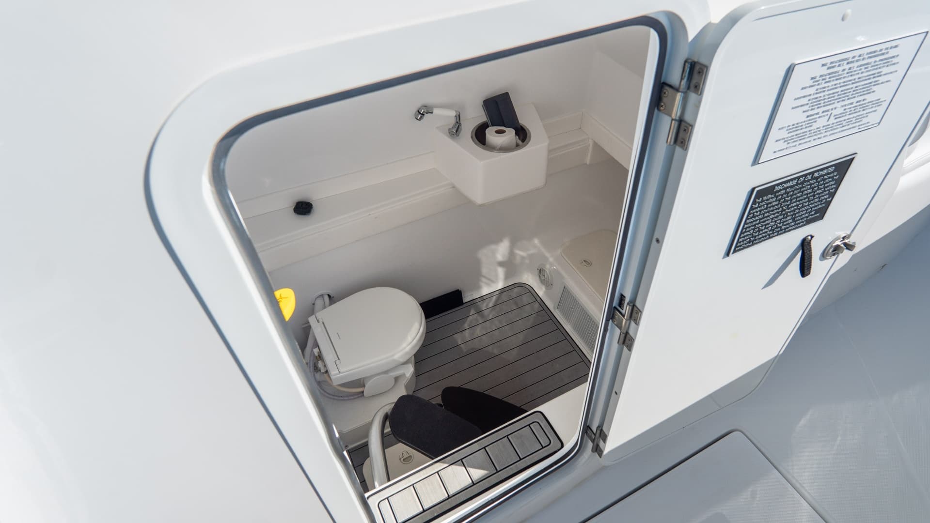 2025 Front Runner 36 CC