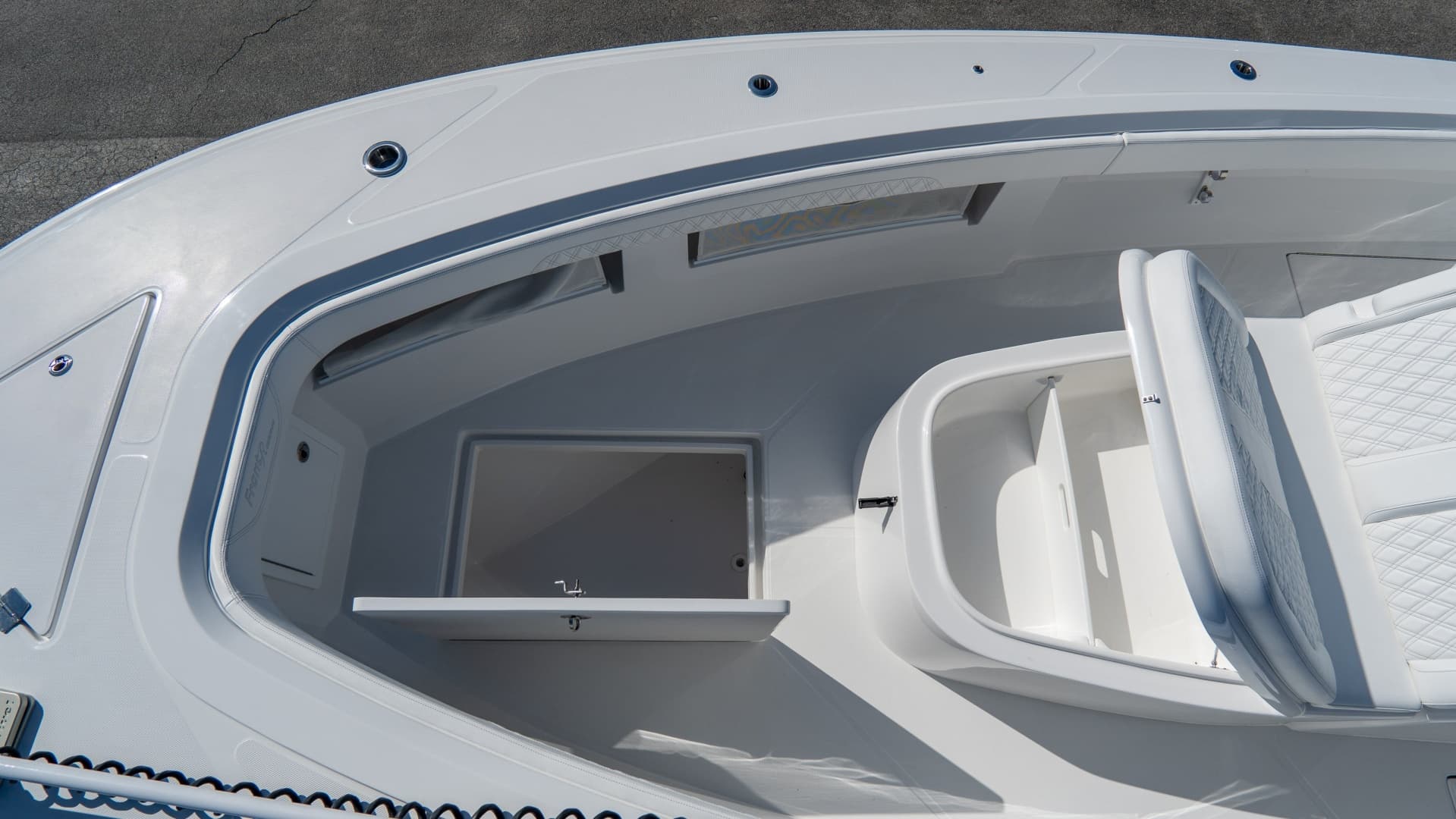 2025 Front Runner 36 CC