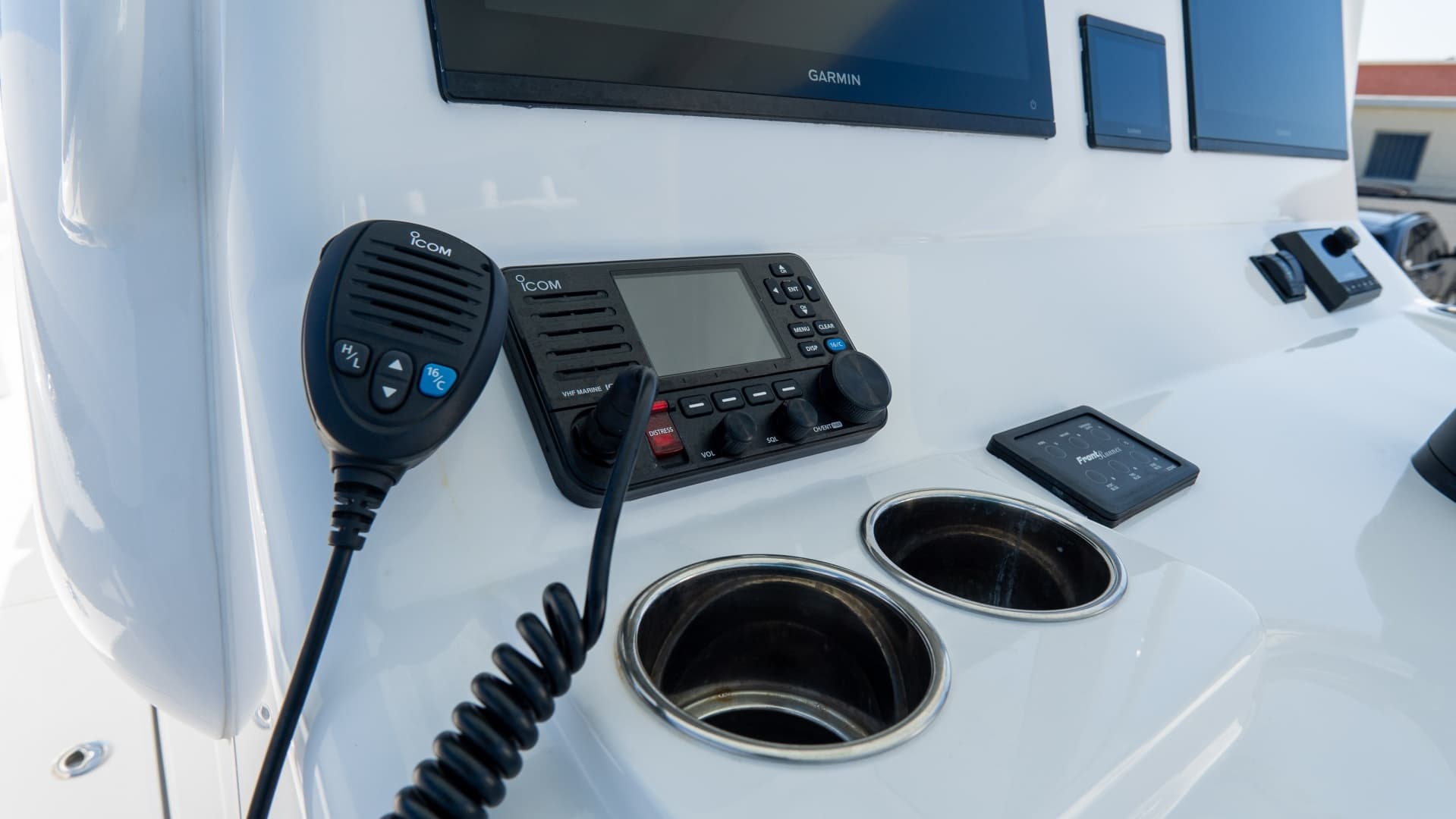 2025 Front Runner 36 CC