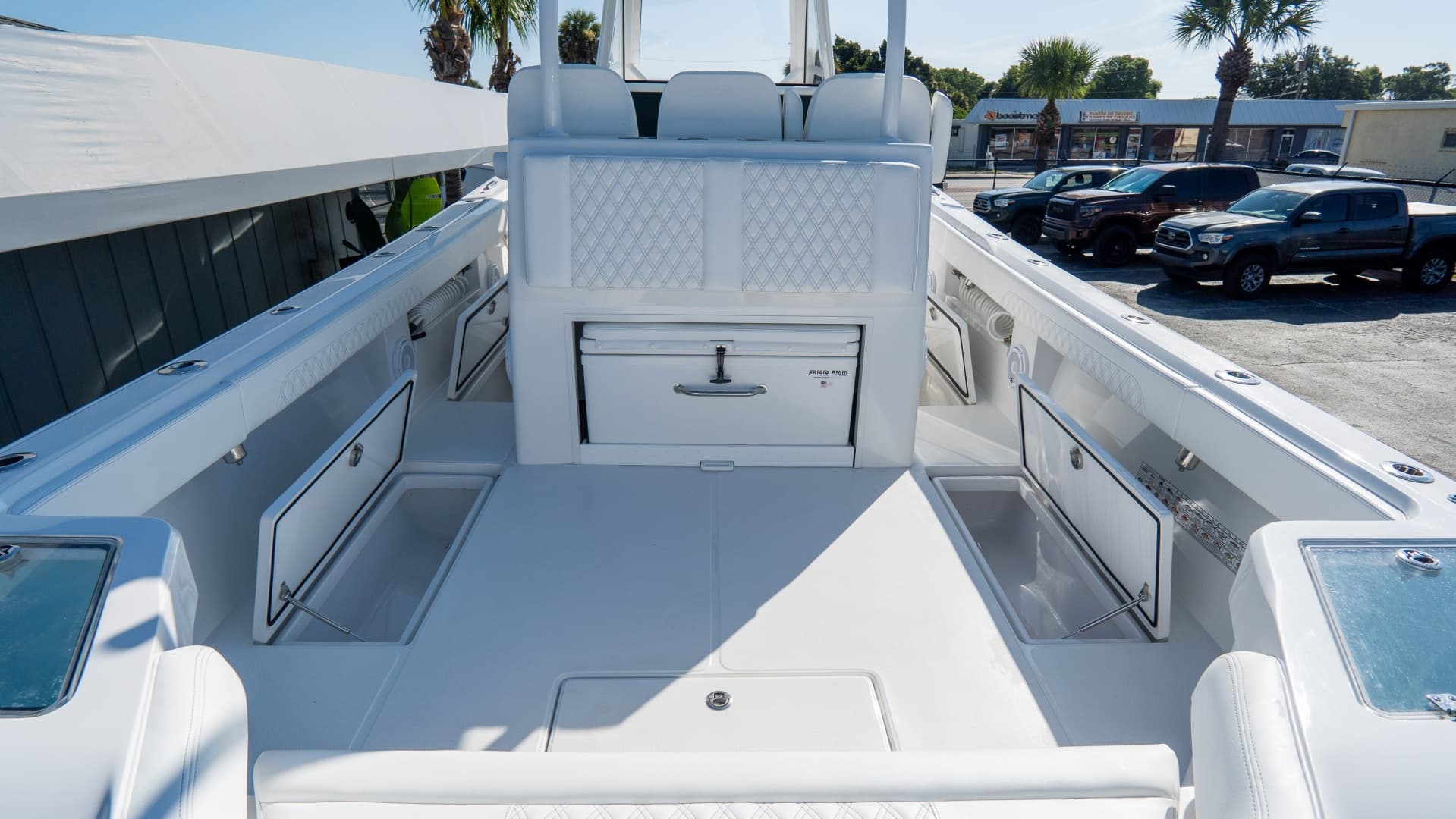 2025 Front Runner 36 CC