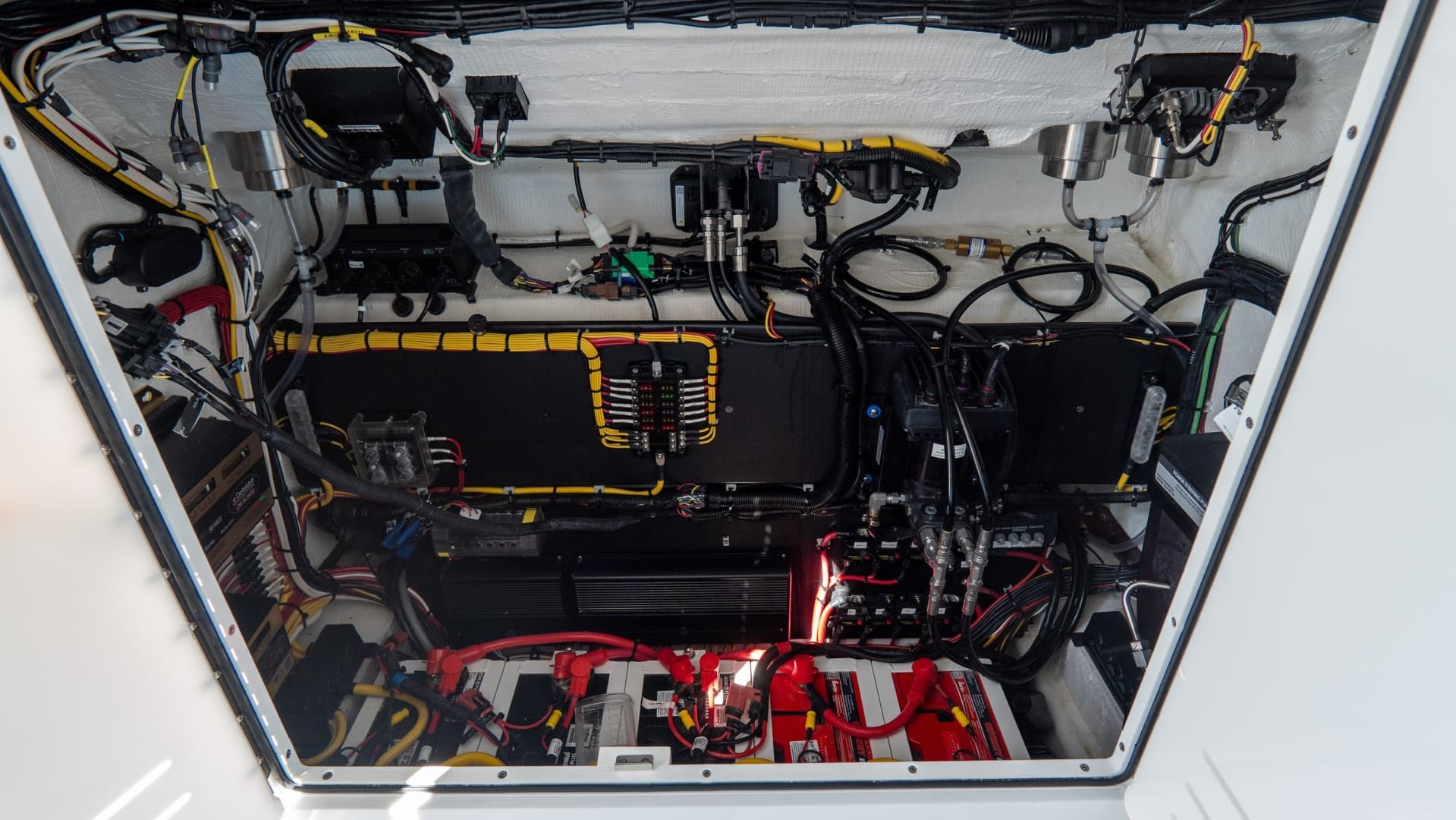 2025 Front Runner 36 CC