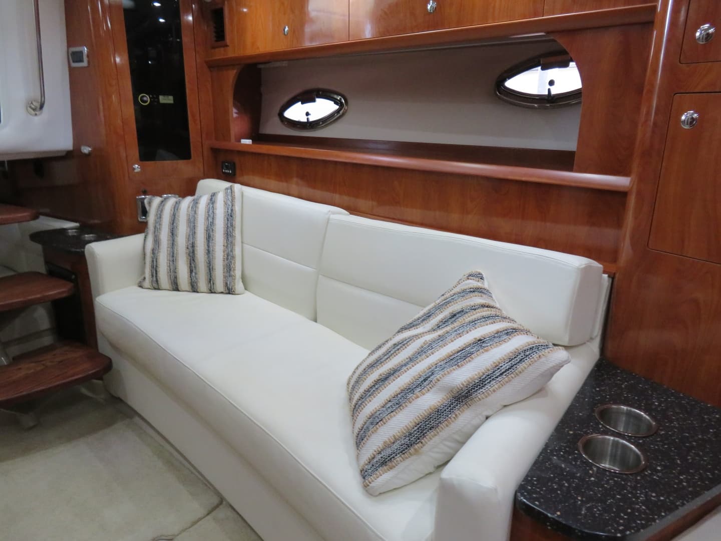 2008 Four Winns 338 Vista