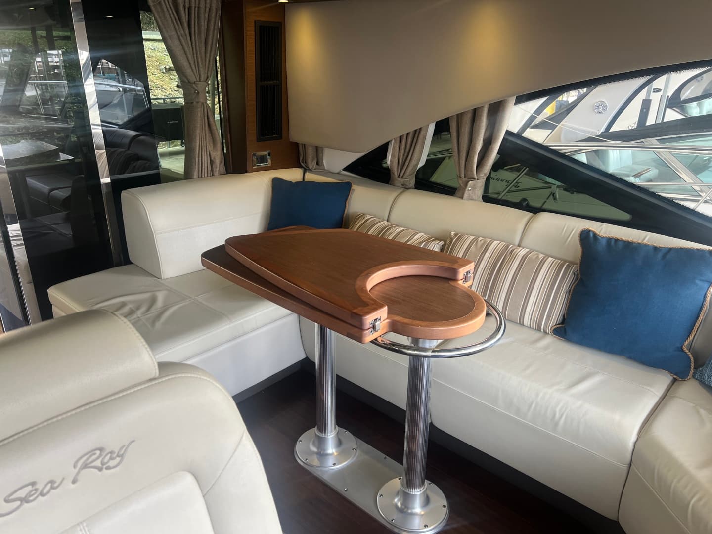 2015 Sea Ray 510 SUNDANCER