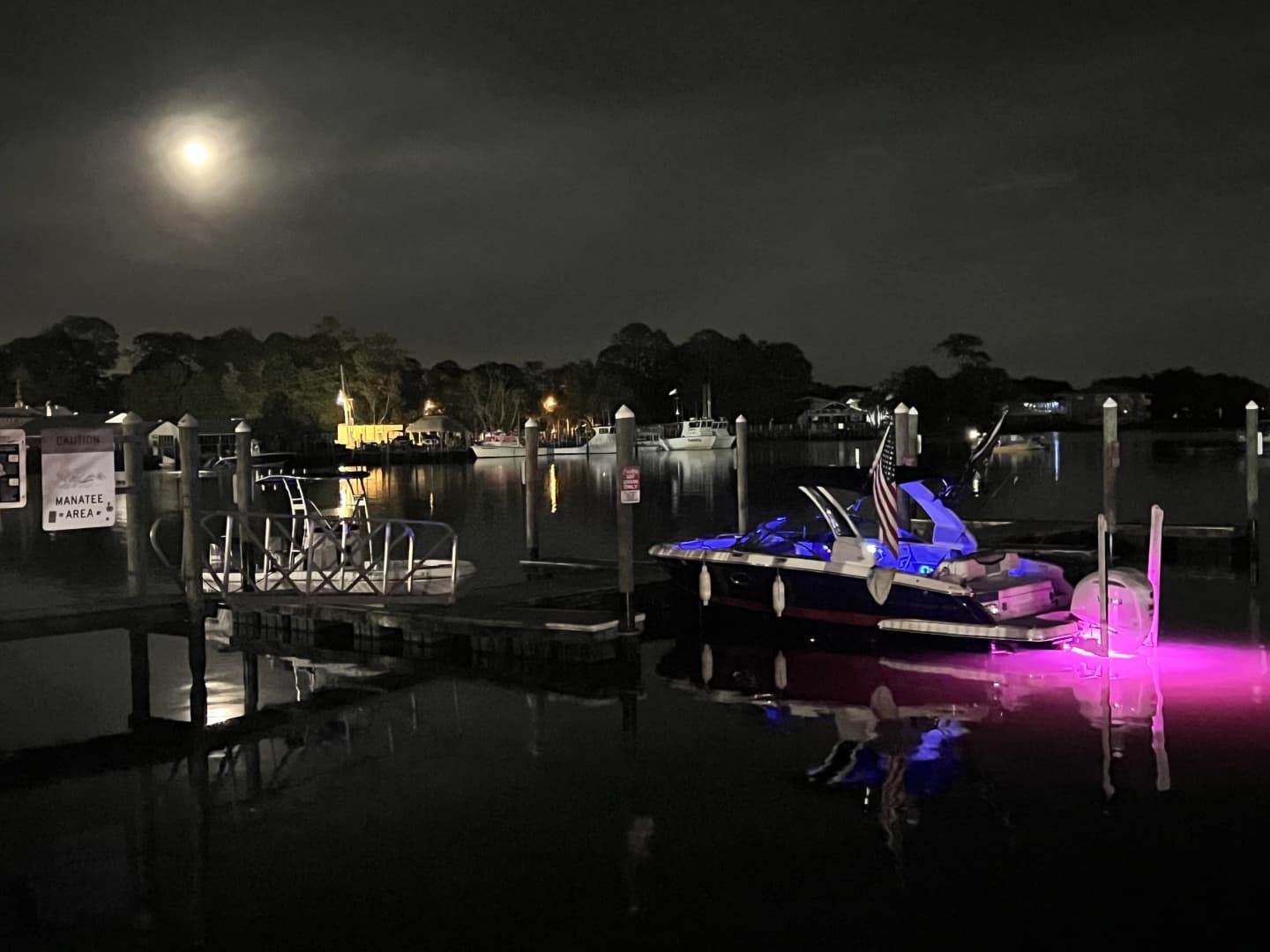 2023 Chaparral 270 OSX