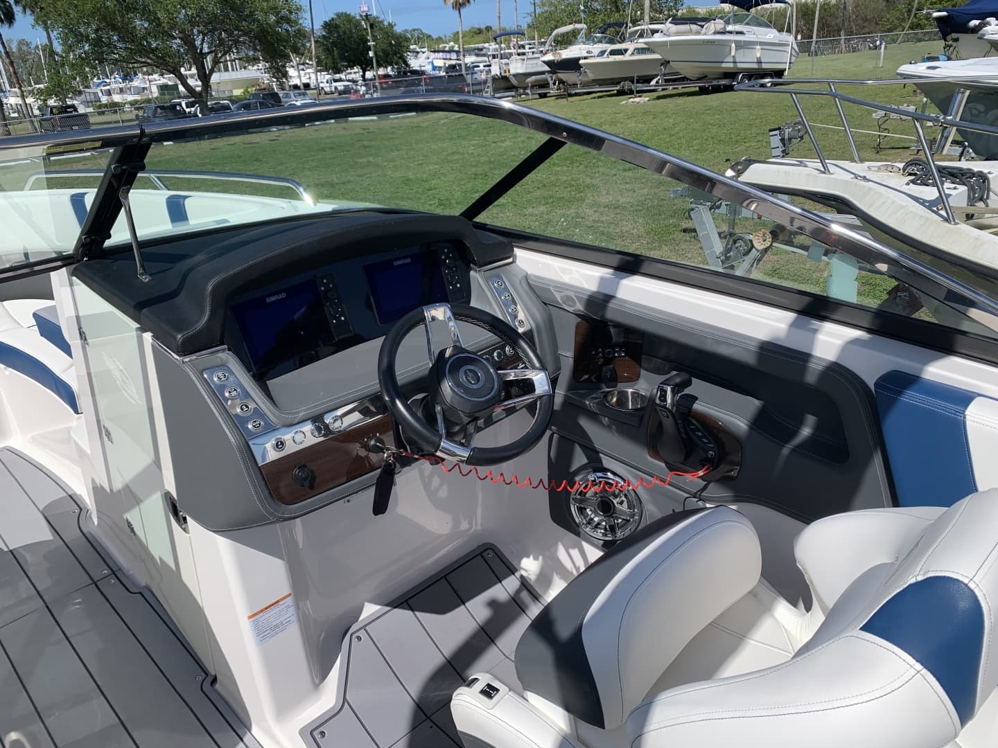 2023 Chaparral 270 OSX