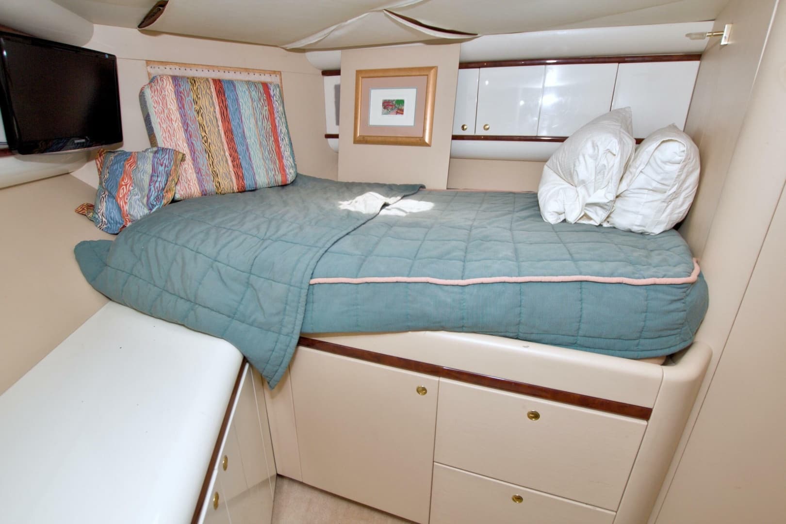 1998 Lazzara Yachts 76 Skylounge Grand Salon