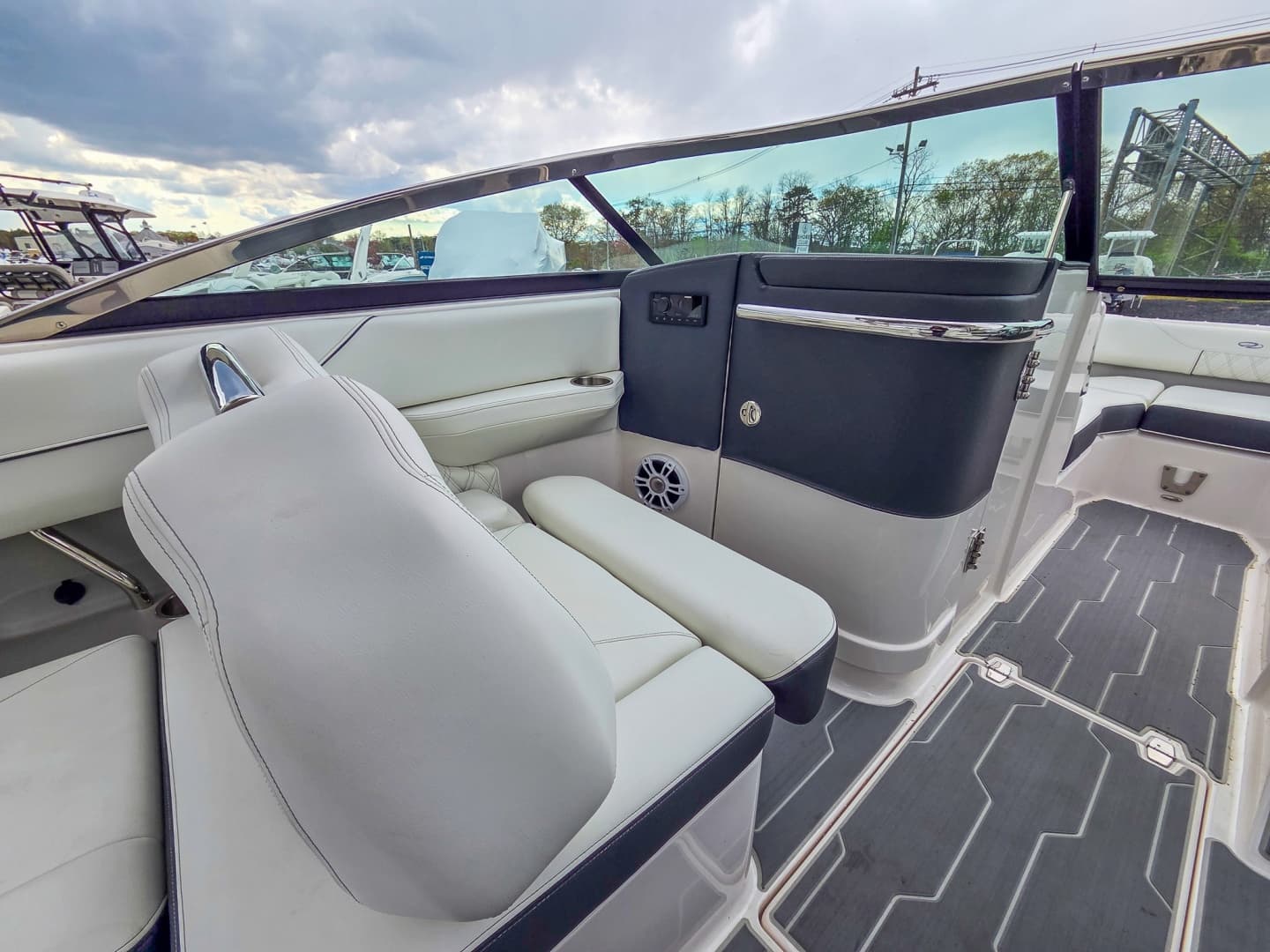 2025 Regal LX4