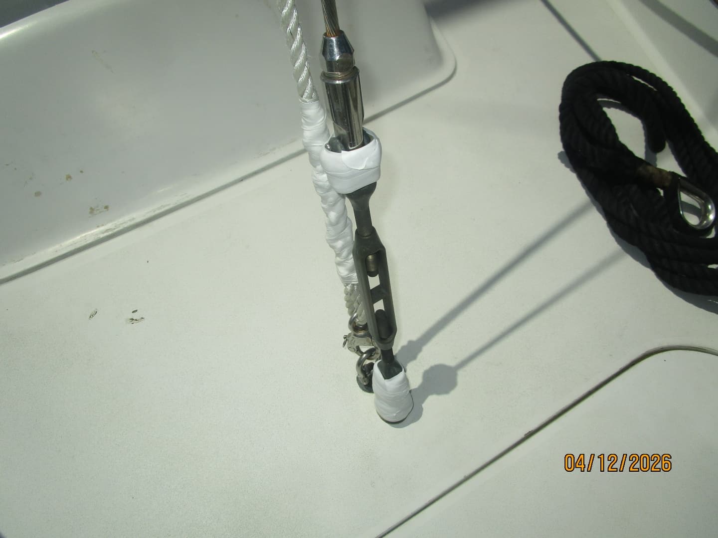 41' Rival standing rigging3