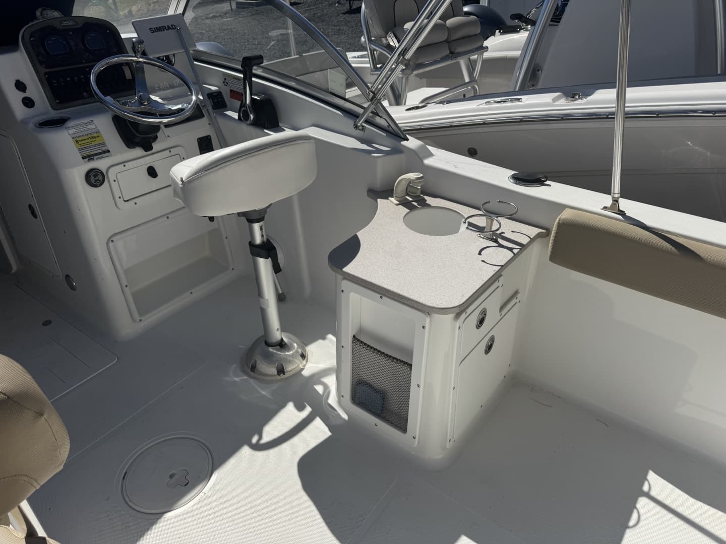 2013 Sea Hunt Escape 234 LE