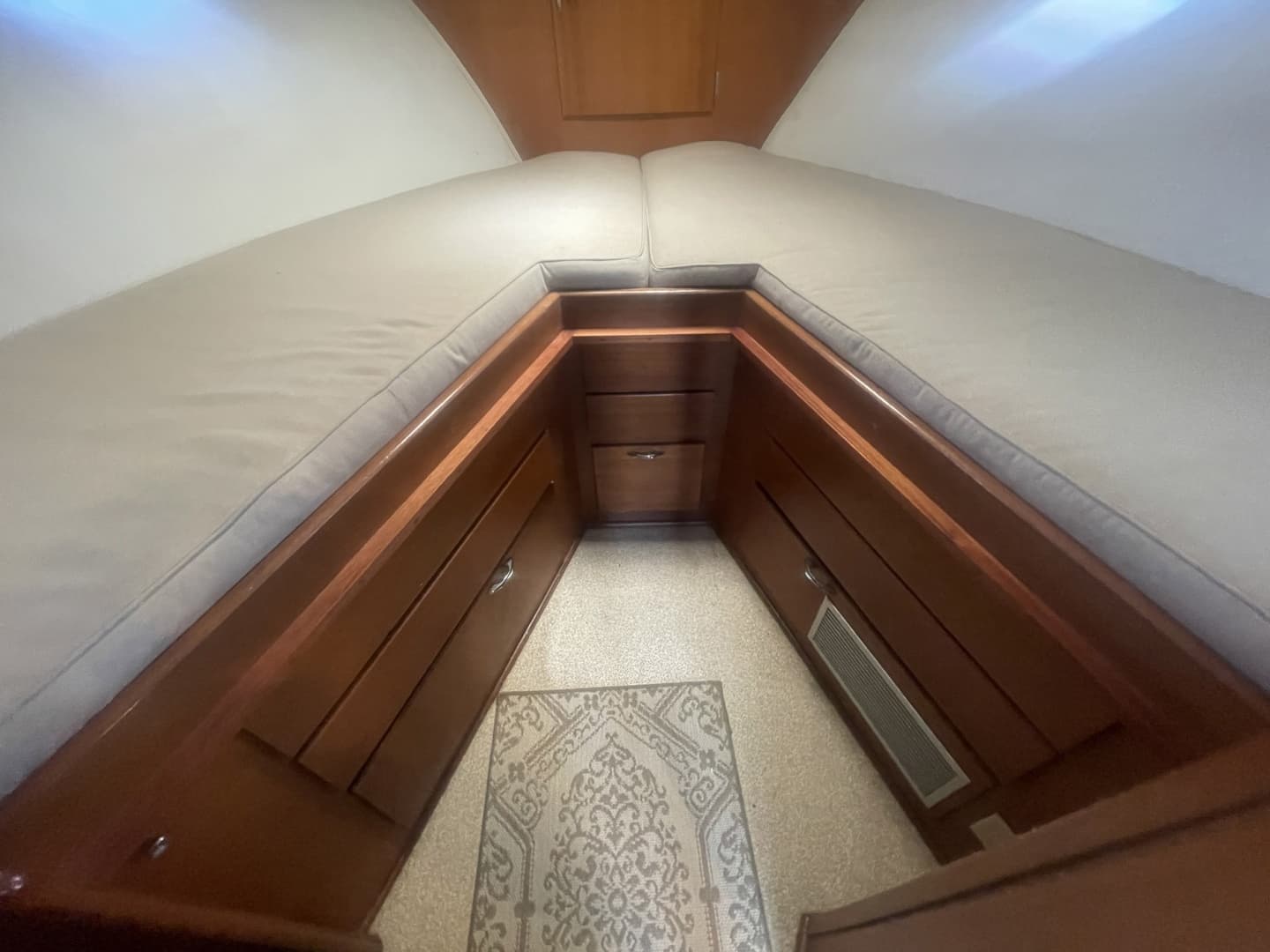 1968 Hatteras 34 Sportfisherman