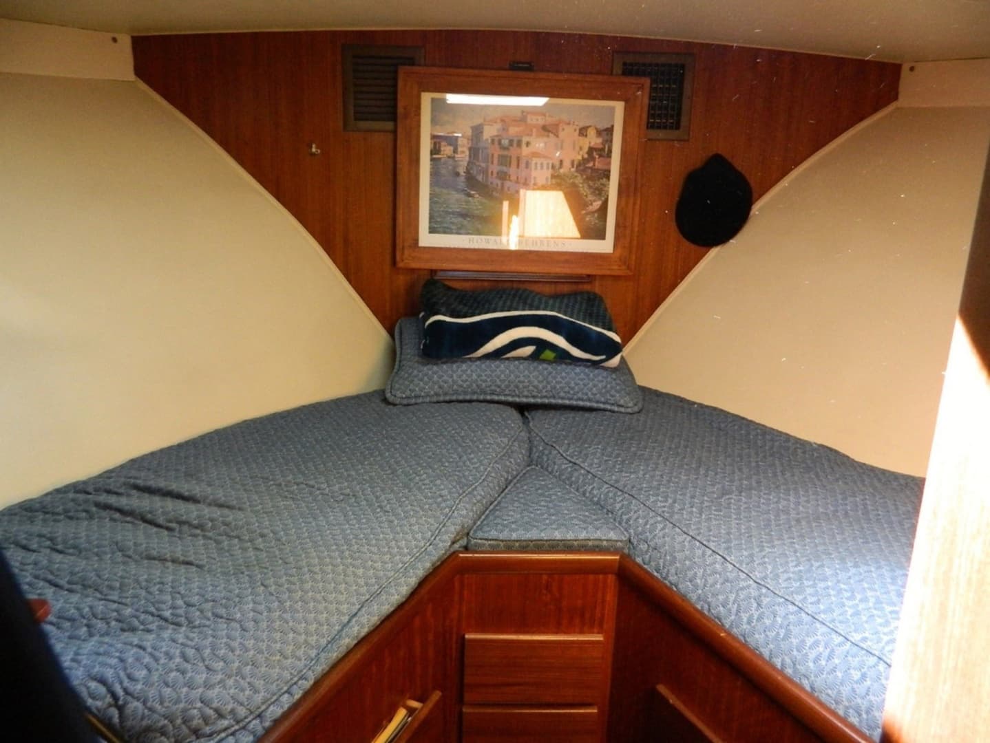 1972 Hatteras Double Cabin