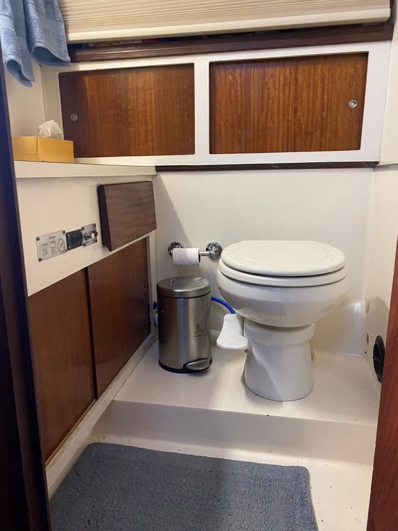 1972 Hatteras Double Cabin