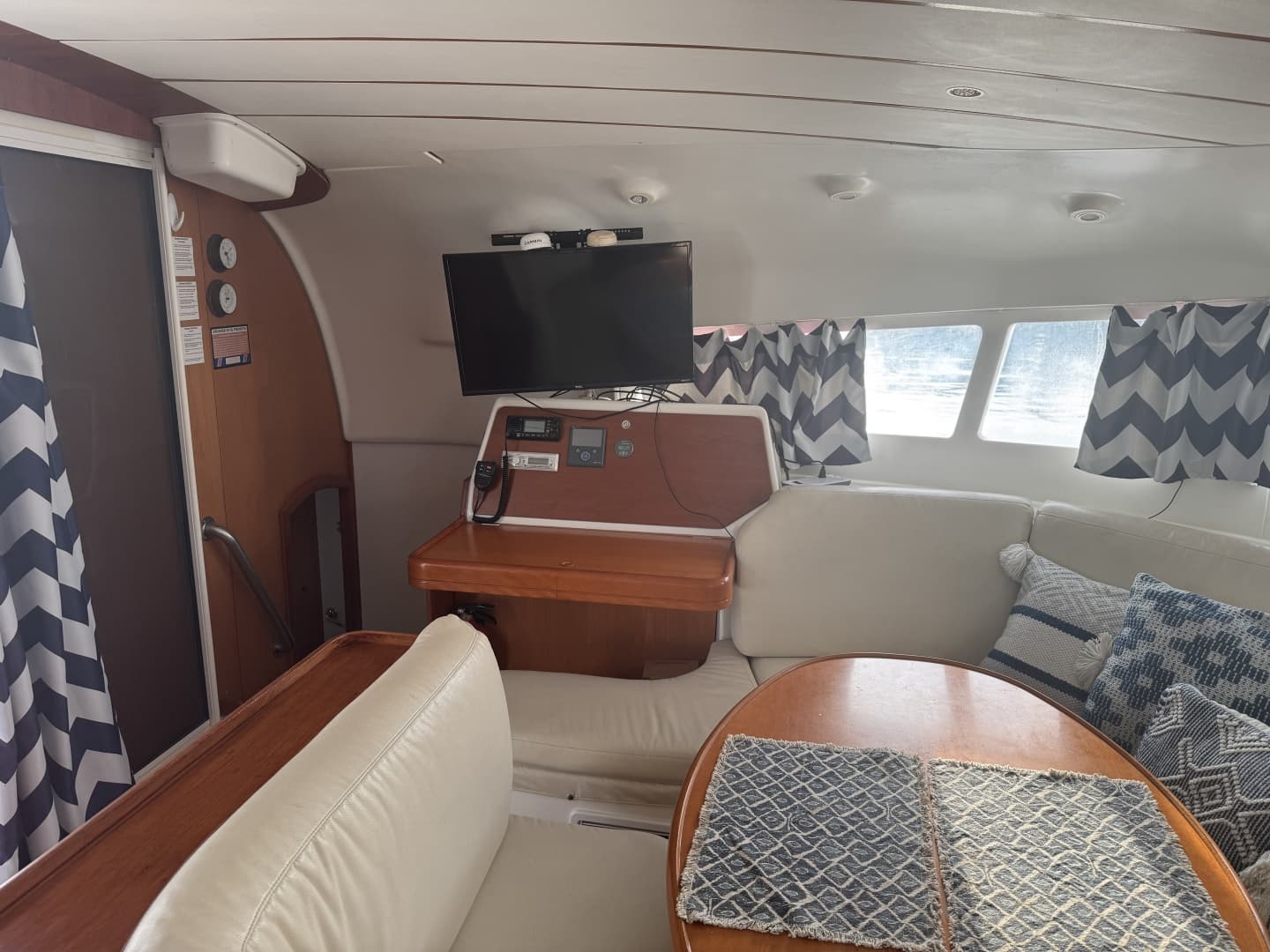 2004 Lagoon 410 S2