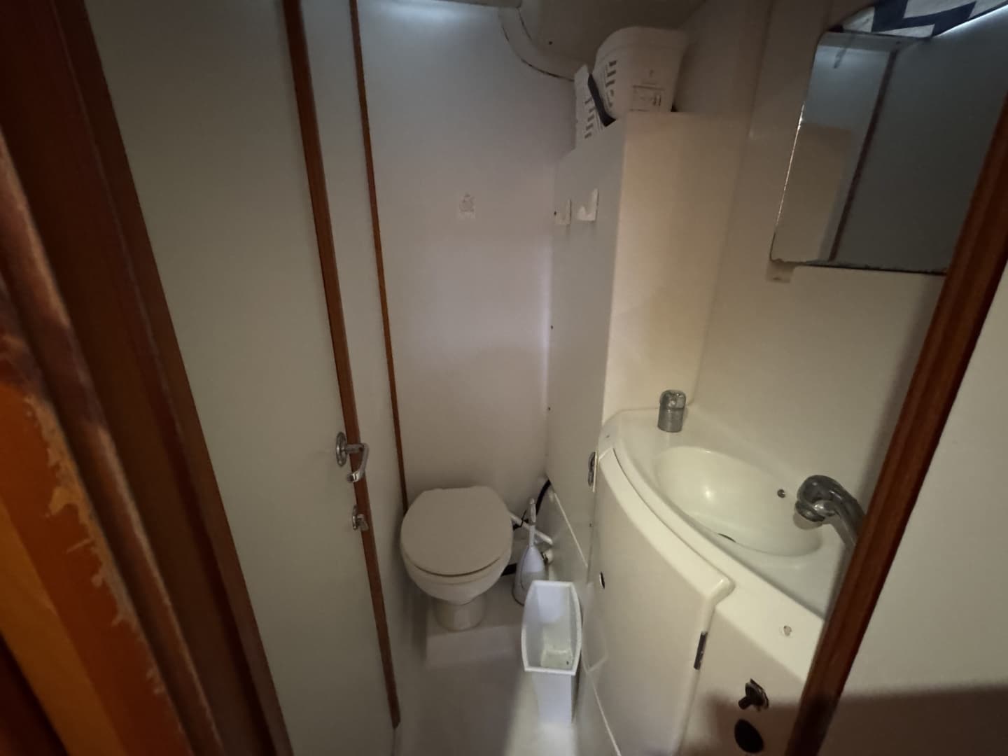 2004 Lagoon 410 S2