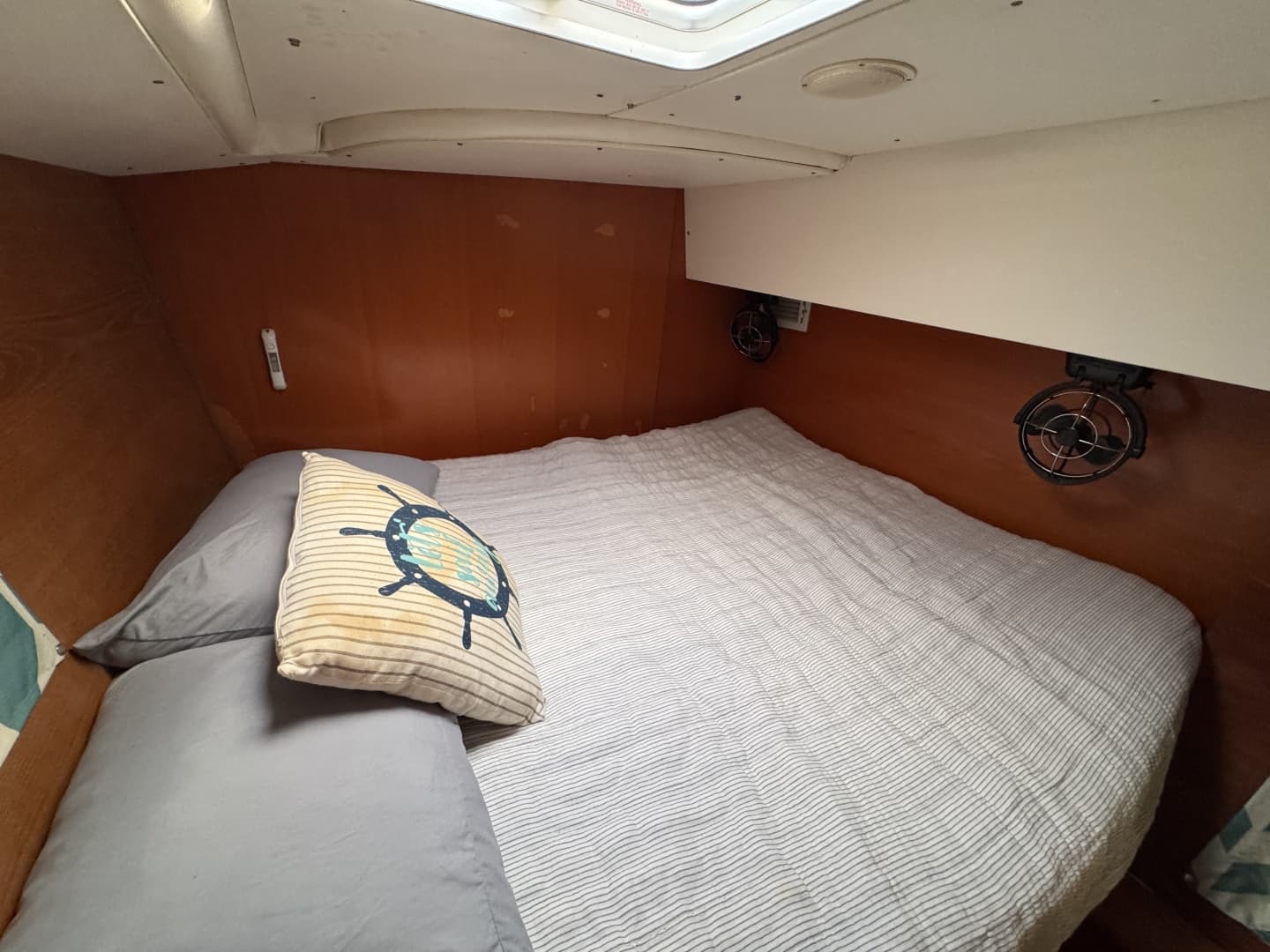 2004 Lagoon 410 S2