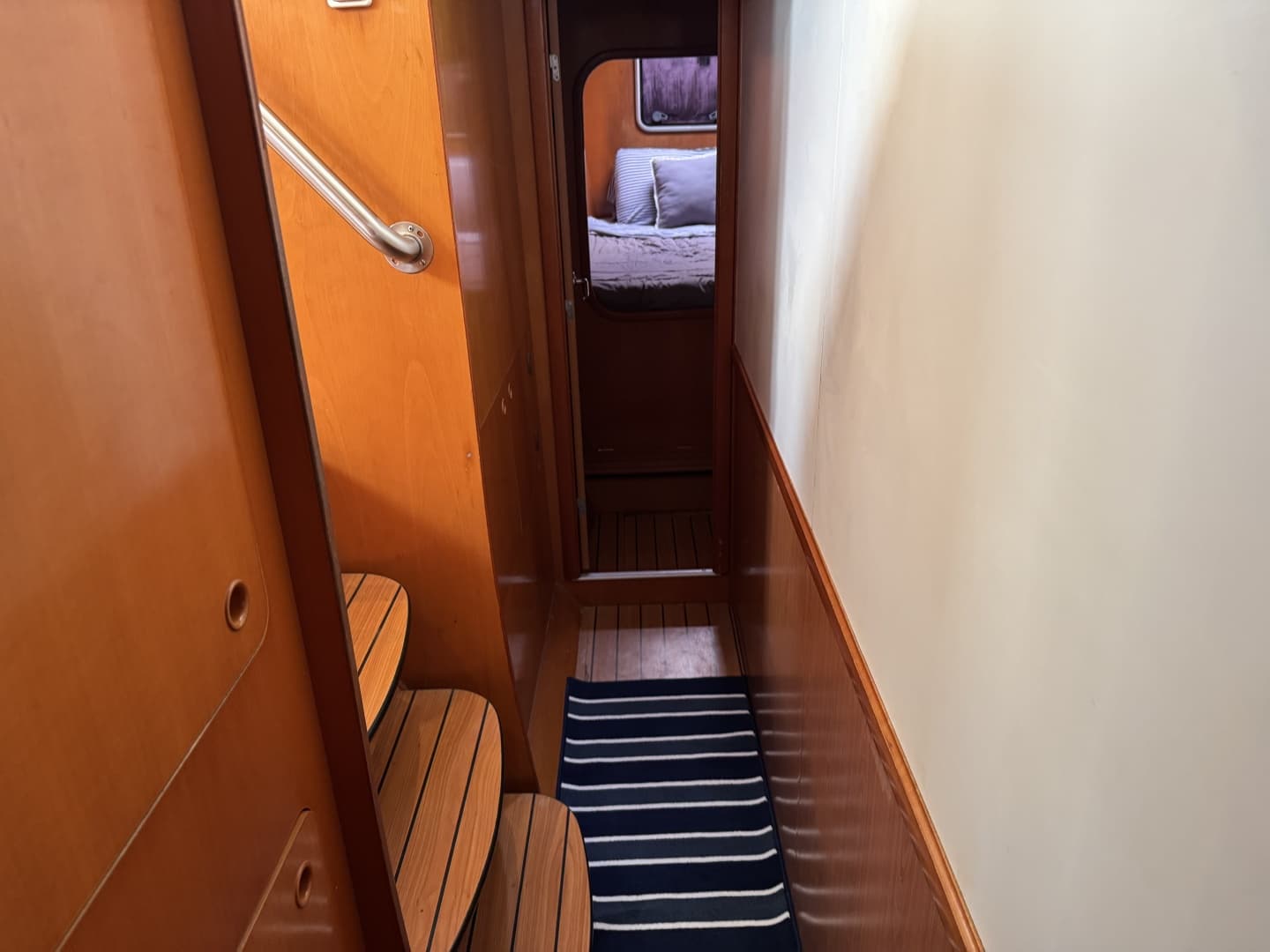 2004 Lagoon 410 S2