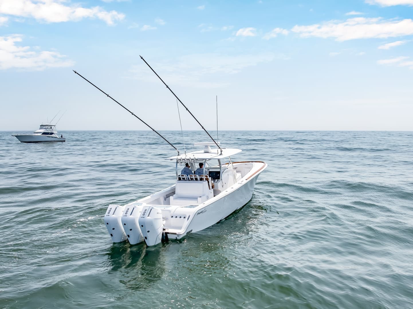 2026 Front Runner 39 Center Console