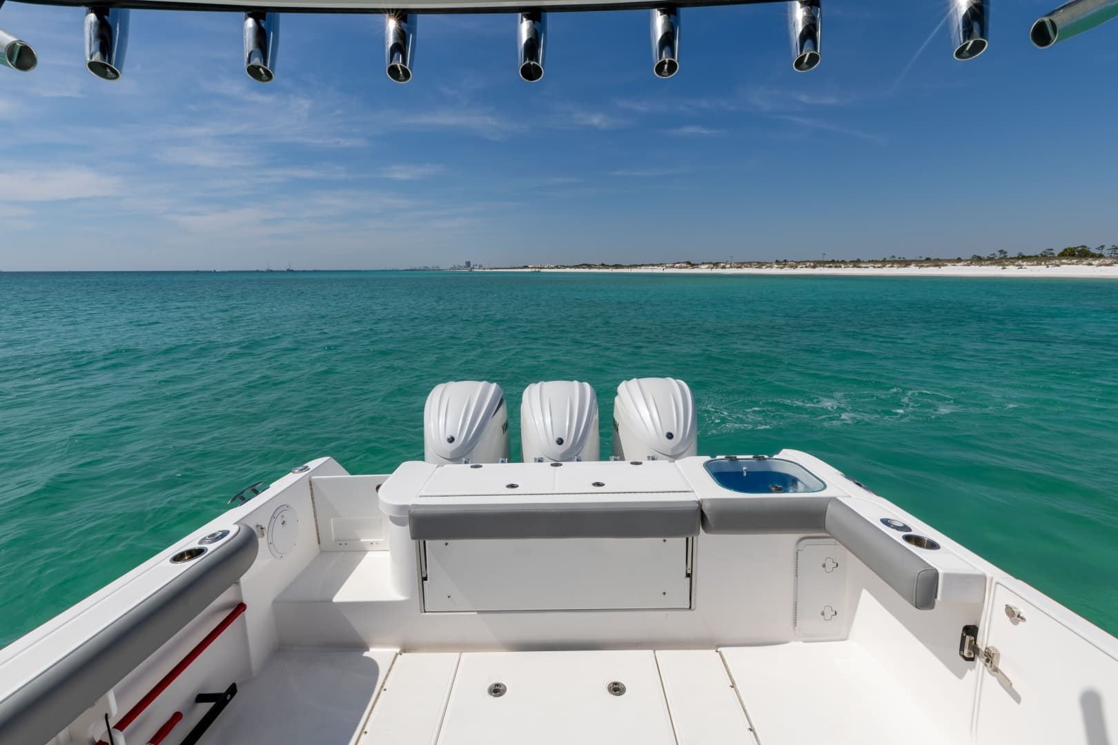 2023 Everglades 365 CC-