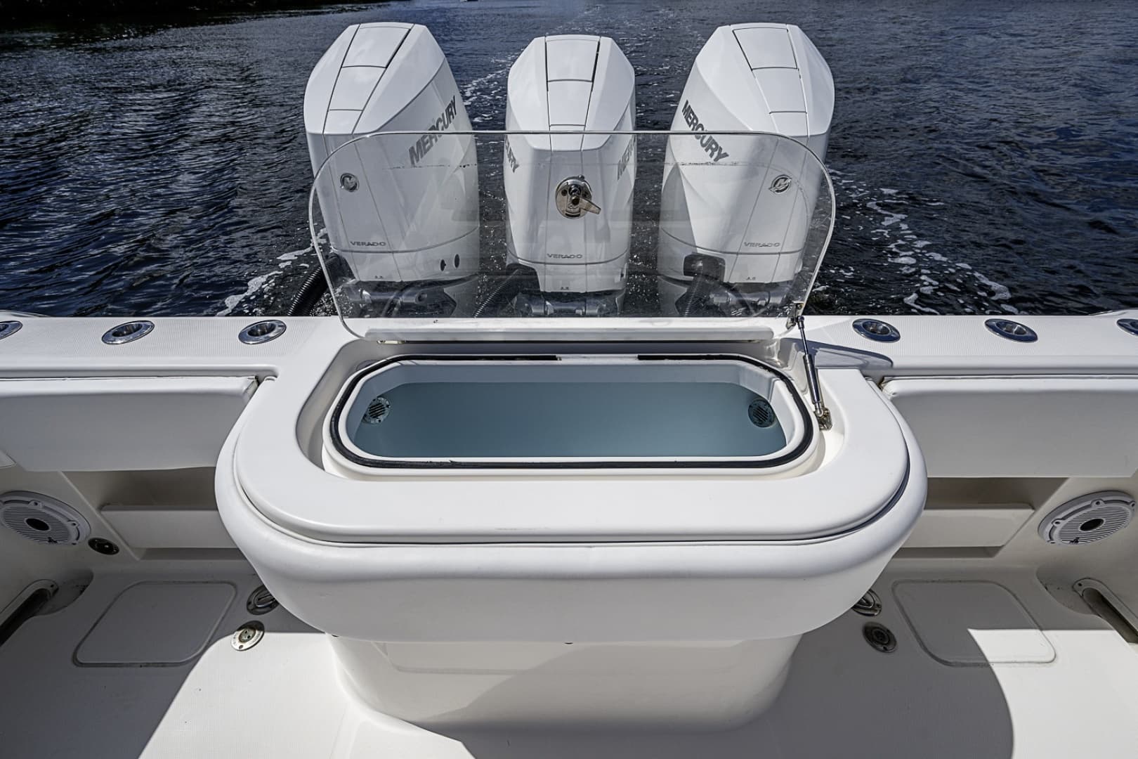 2015 Invincible 42 Open Fisherman