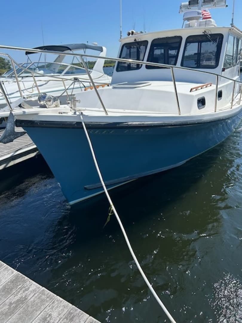 Dock Side Bow Port