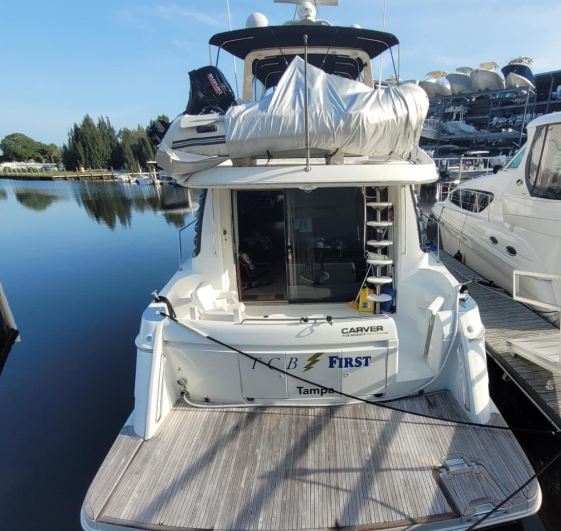 2001 Carver 570 Voyager Pilothouse