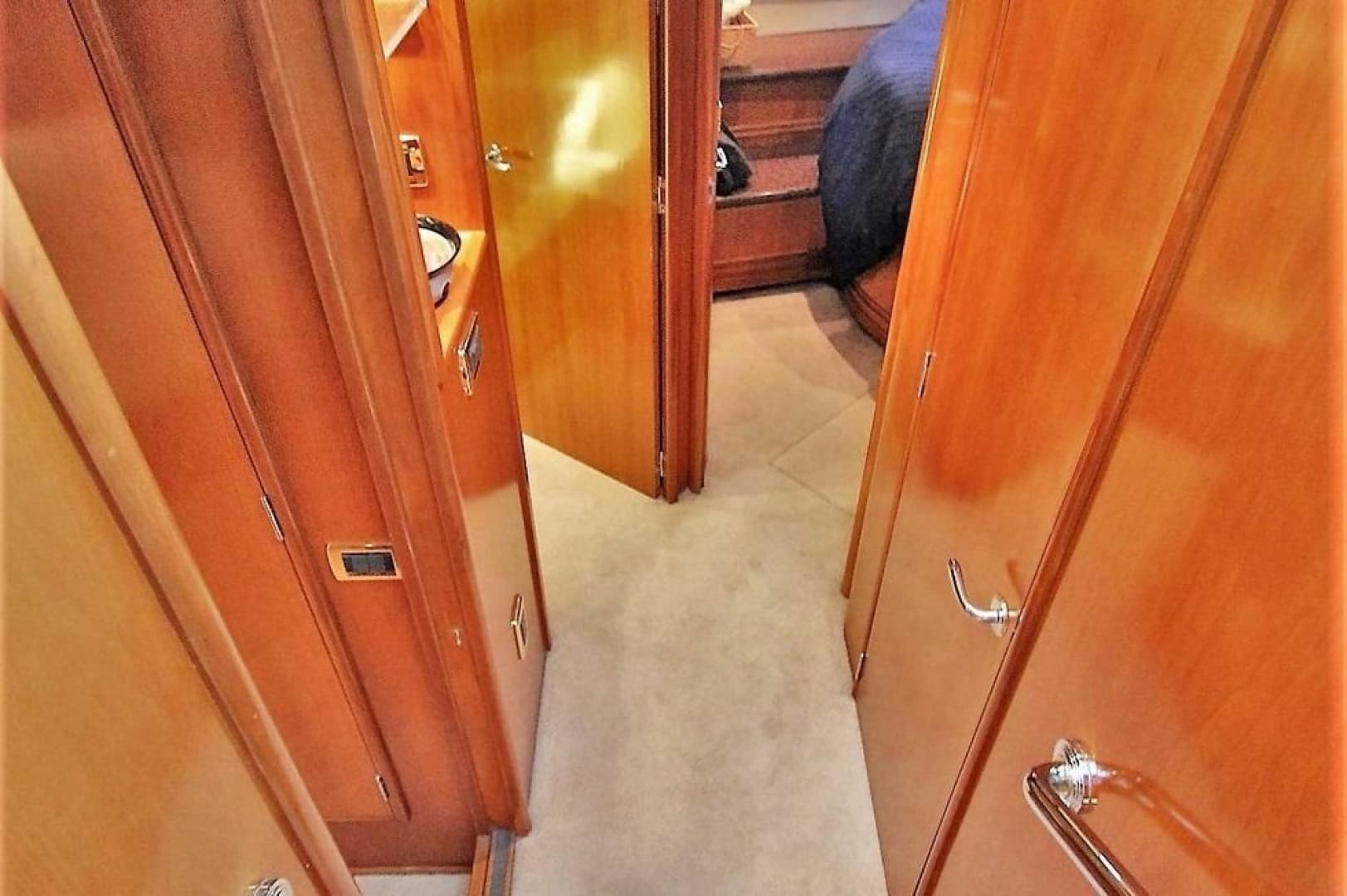 2001 Carver 570 Voyager Pilothouse