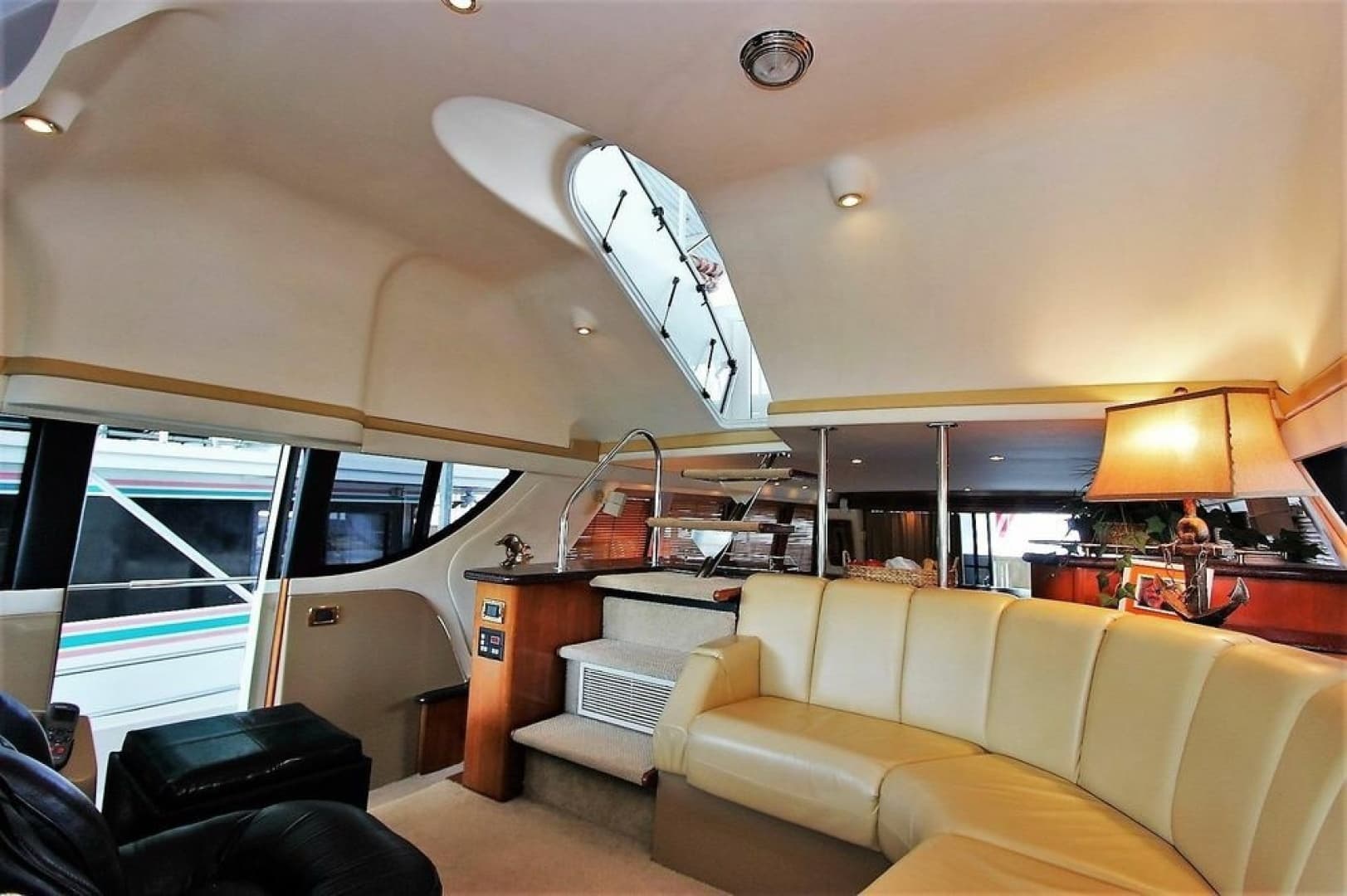 2001 Carver 570 Voyager Pilothouse