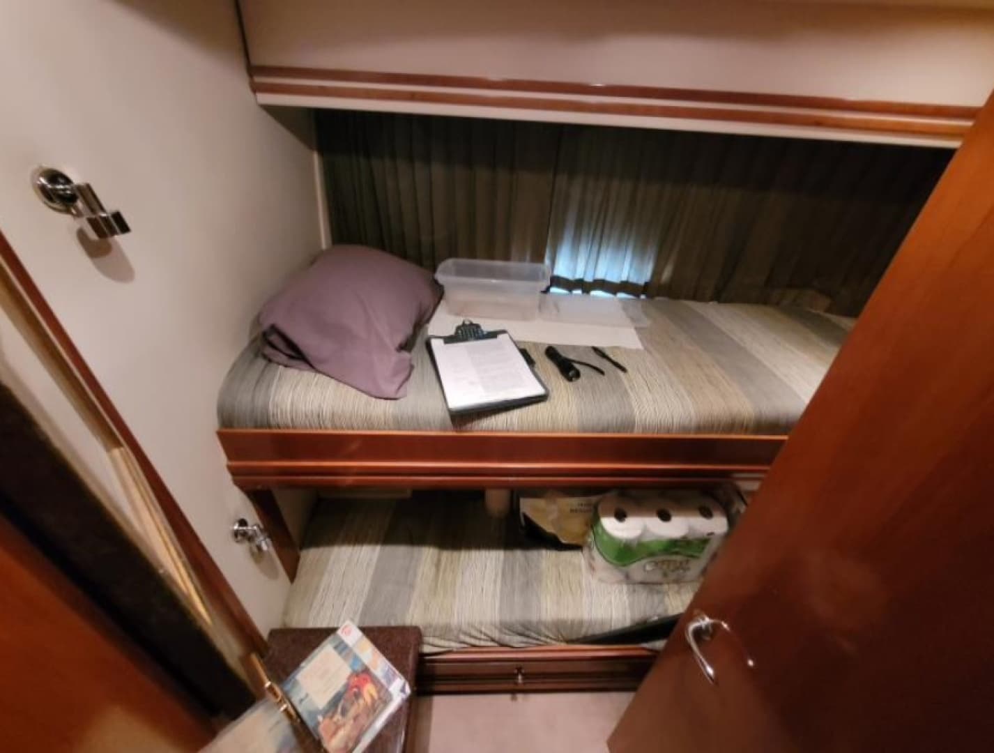 2001 Carver 570 Voyager Pilothouse