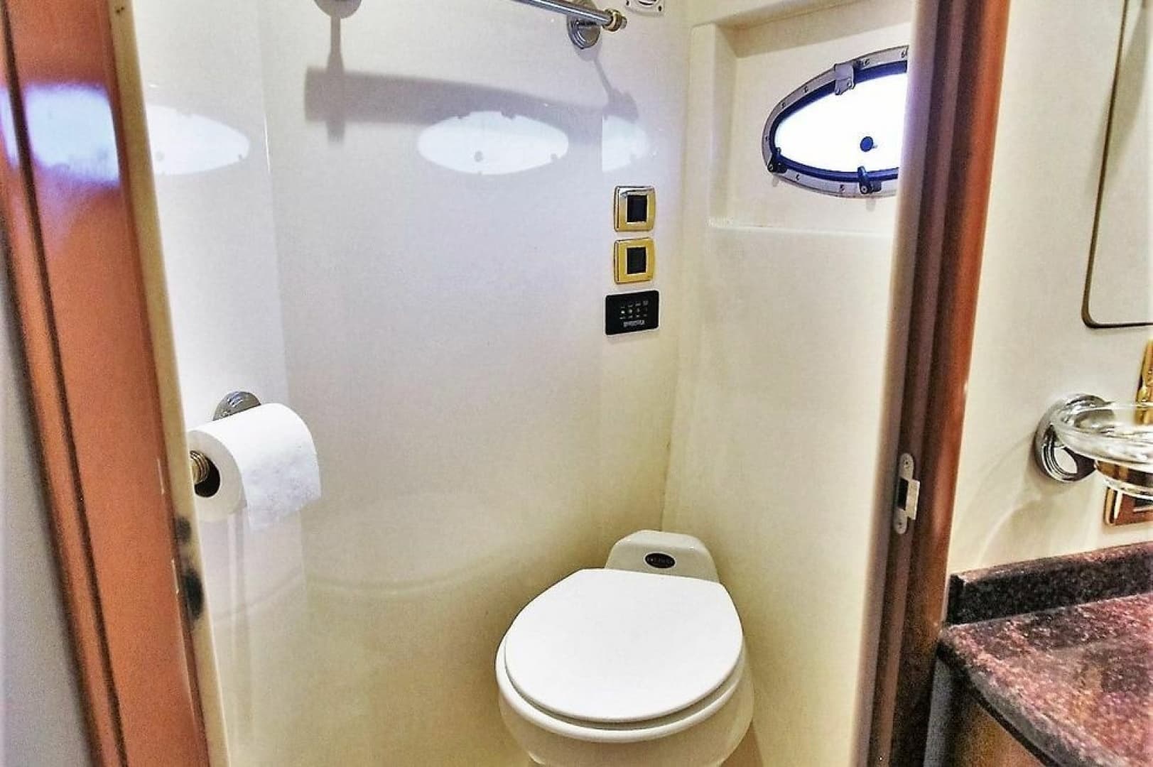 2001 Carver 570 Voyager Pilothouse