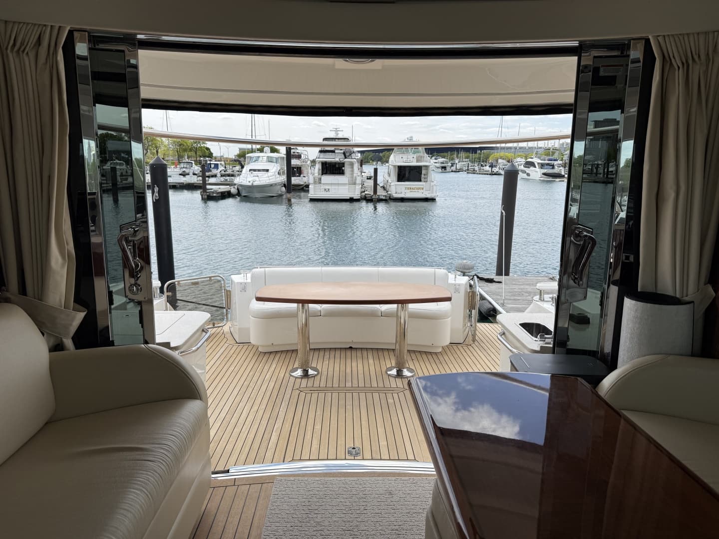 2009 Sea Ray 60 Sundancer