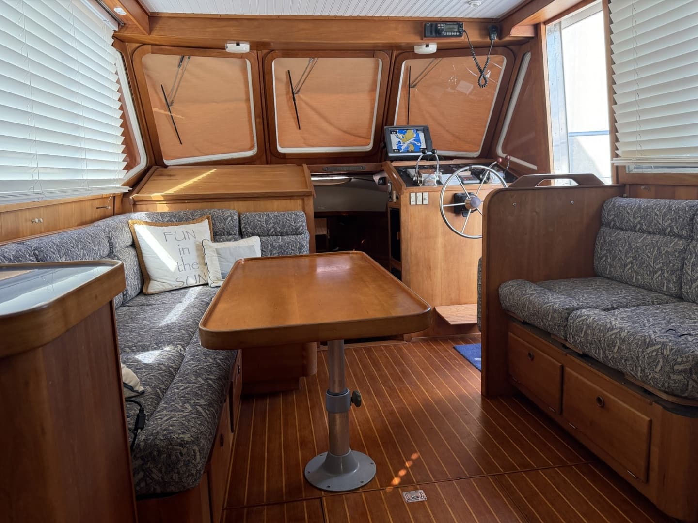 1997 Sabreline 36 Fast Trawler