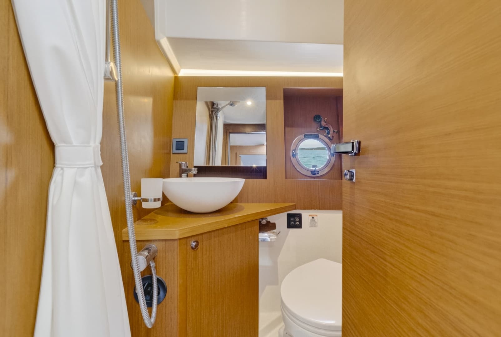 2022 Beneteau Swift Trawler 41 Fly